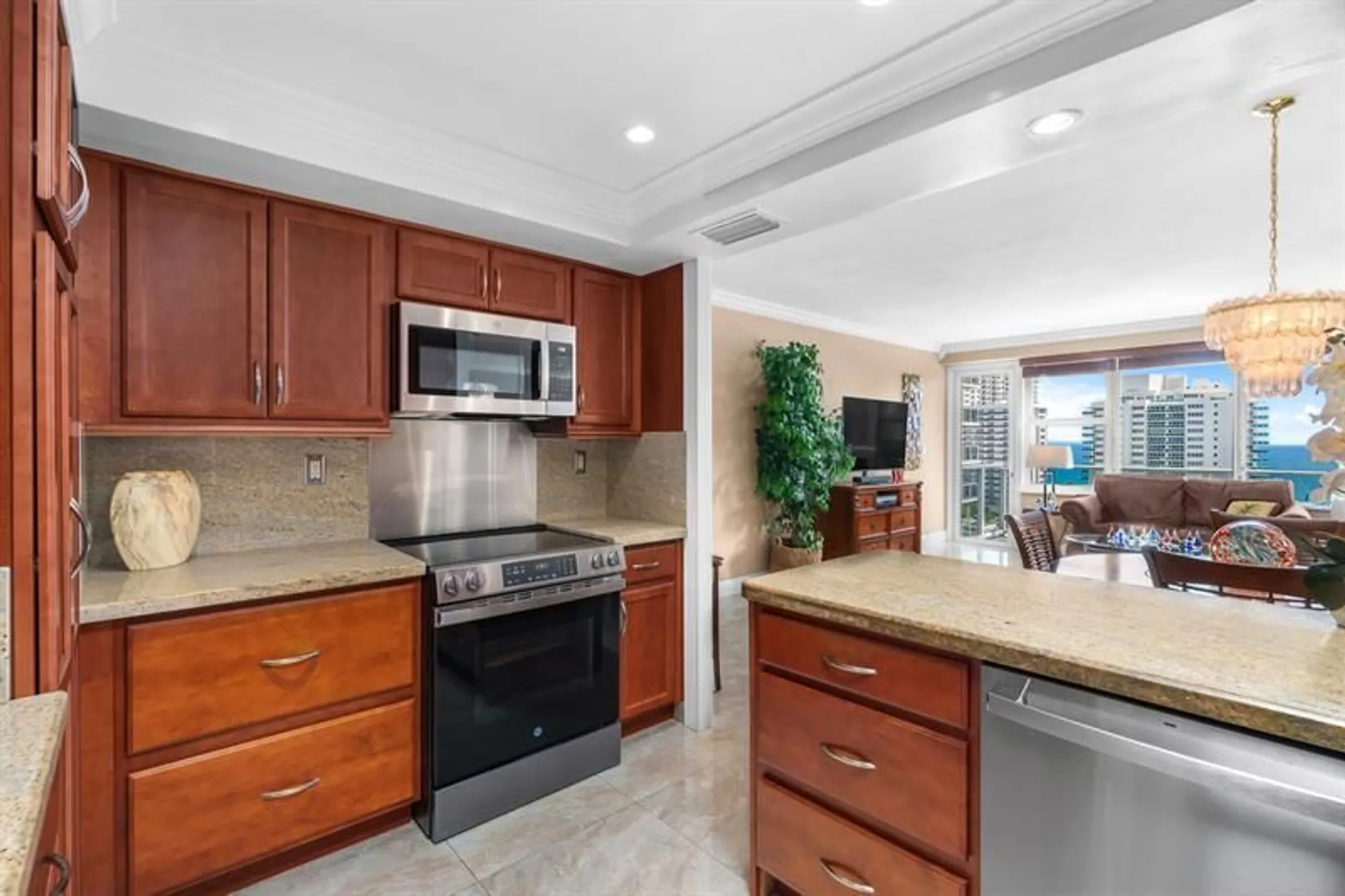 Property Slideshow image 6 of 47 | 3333 ne 34th st 1214, Fort Lauderdale, FL, 33308