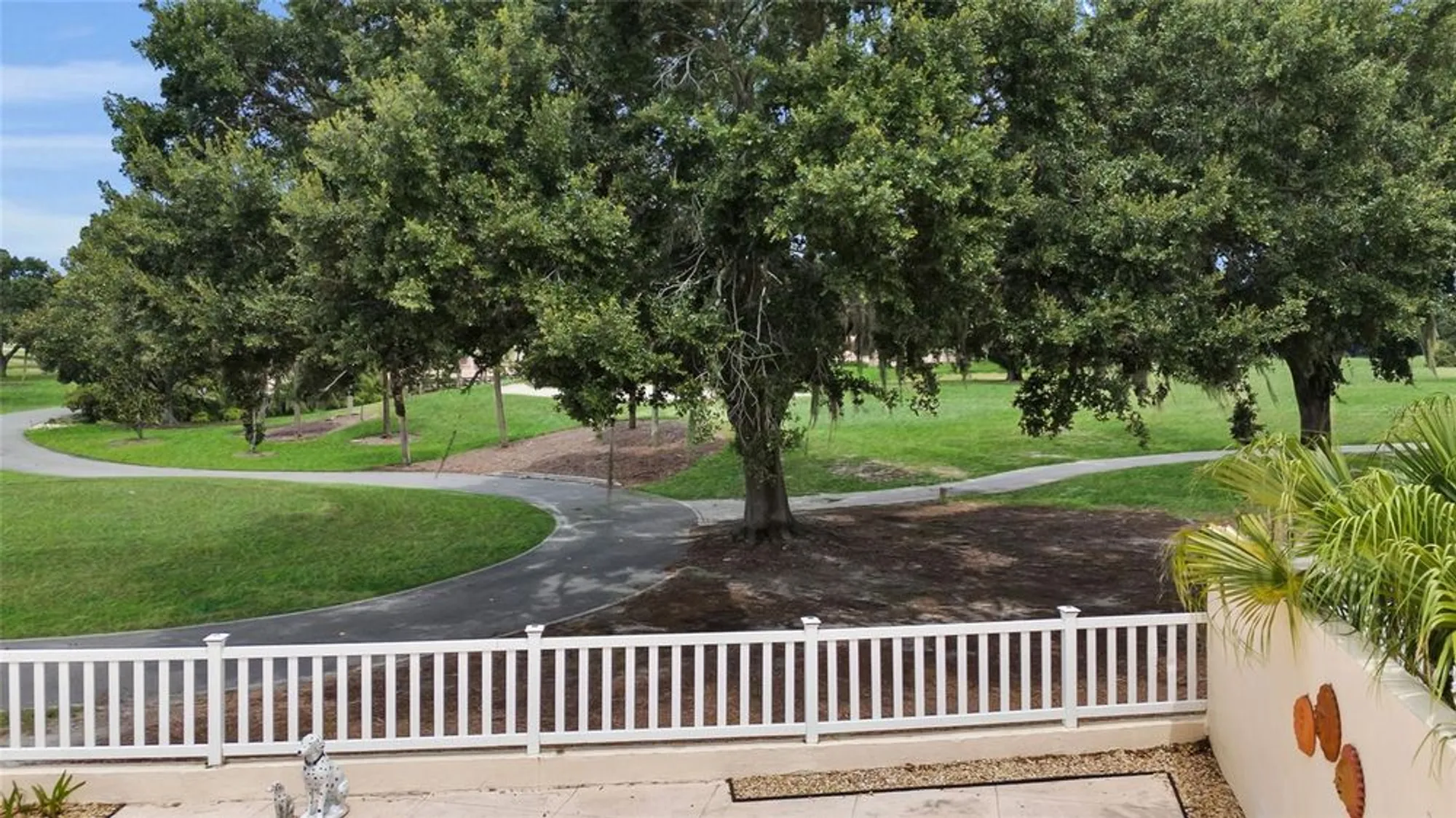 Property Slideshow image 23 of 45 | 916 medira dr, Lady Lake, FL, 32159