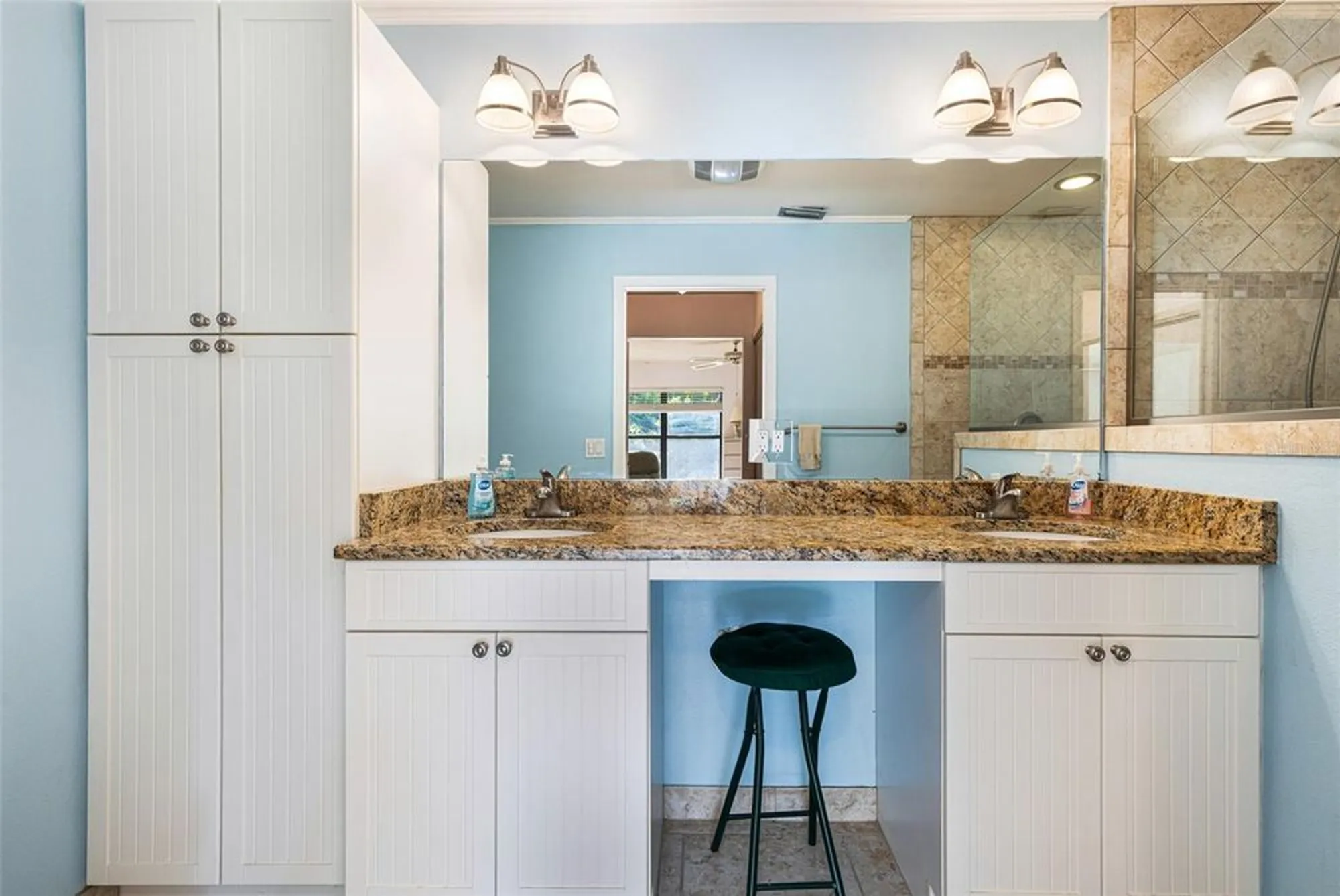 Property Slideshow image 15 of 33 | 3041 matecumbe key rd 4, Punta Gorda, FL, 33955