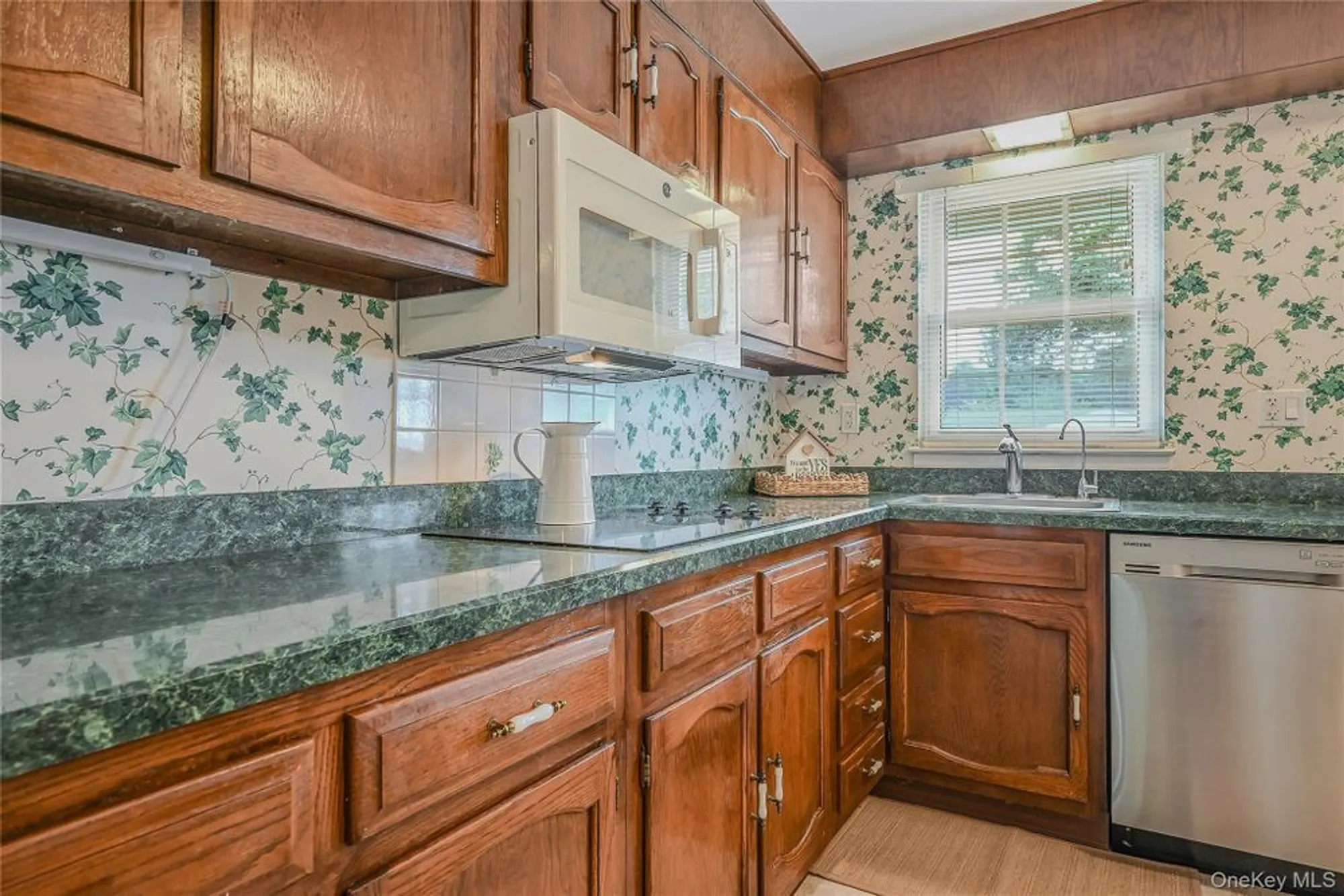 Property Slideshow image 7 of 24 | 310 woodbridge dr unit c, Ridge, NY, 11961