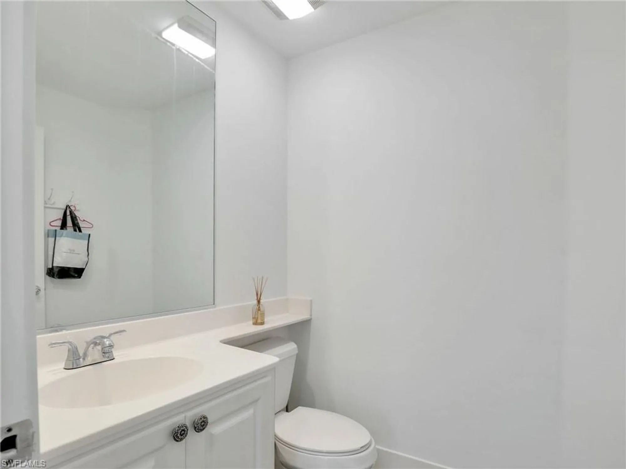 Property Slideshow image 23 of 47 | 3580 islandwalk cir, Naples, FL, 34119