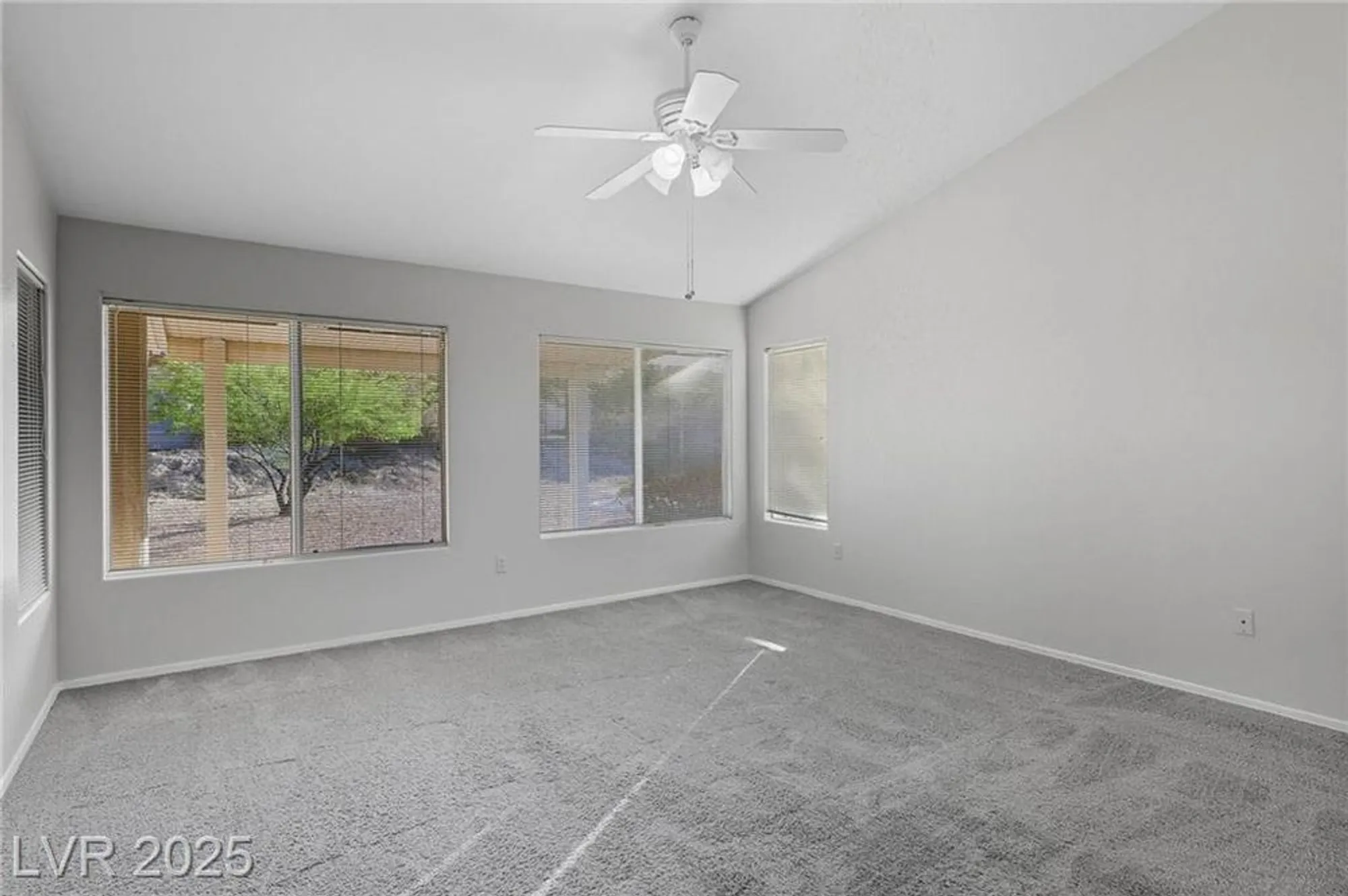 Property Slideshow image 28 of 58 | 2813 brianwood ct, Las Vegas, NV, 89134