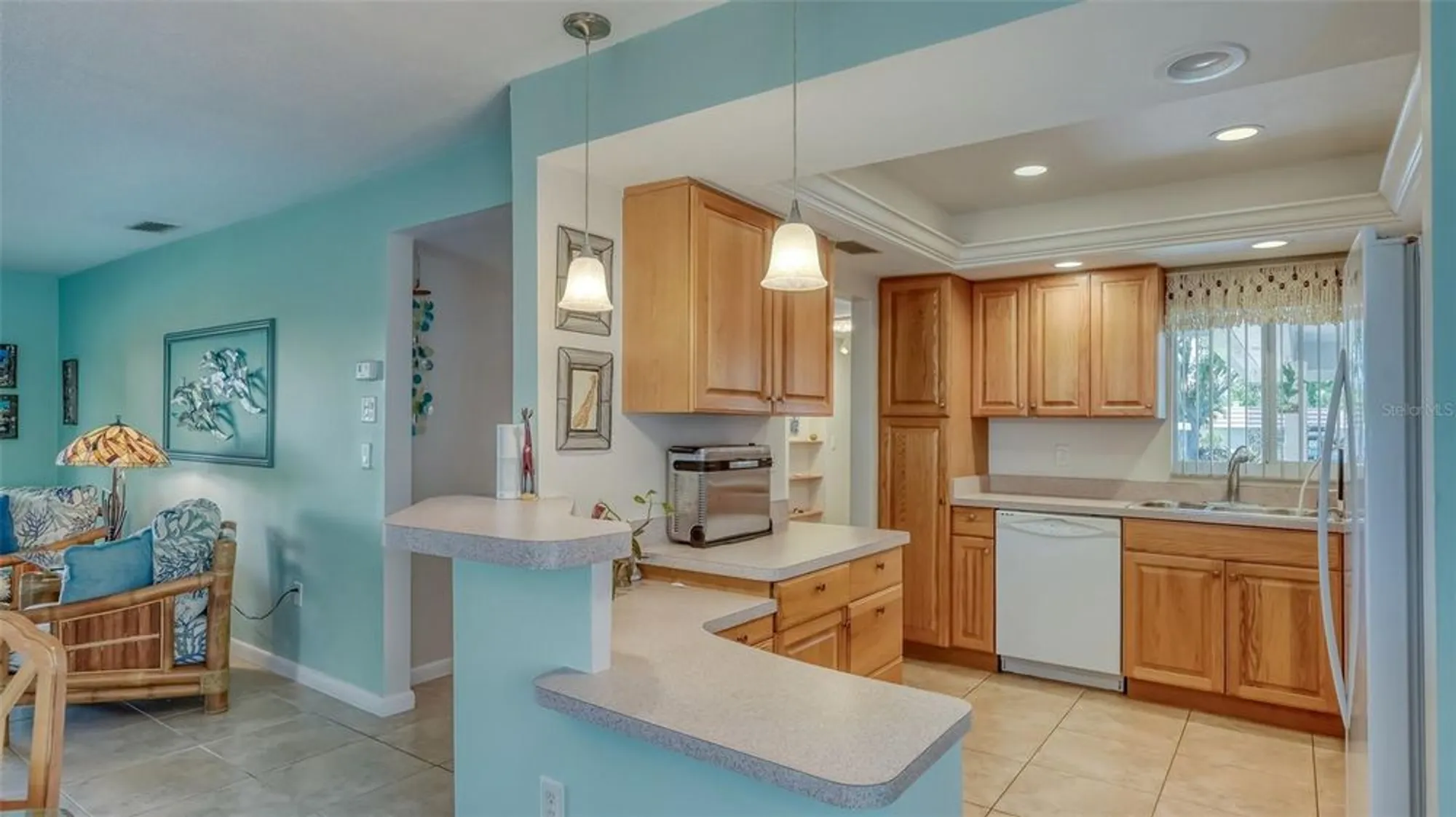 Property Slideshow image 25 of 86 | 2016 riverbluff pkwy v328, Sarasota, FL, 34231