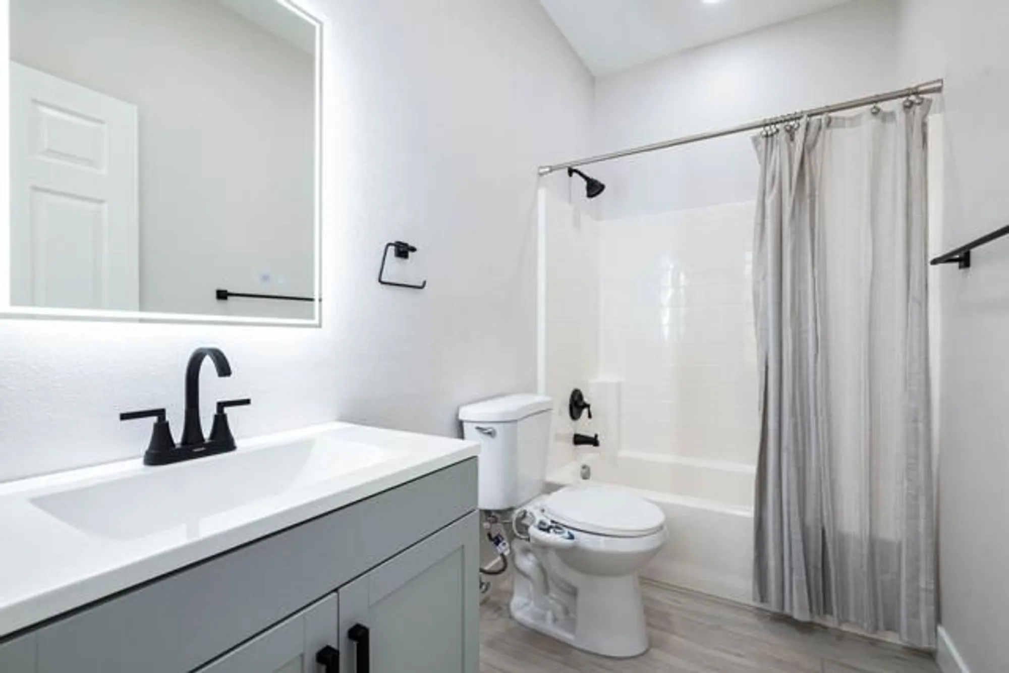 Property Slideshow image 20 of 65 | 60504 desert shadows dr, La Quinta, CA, 92253