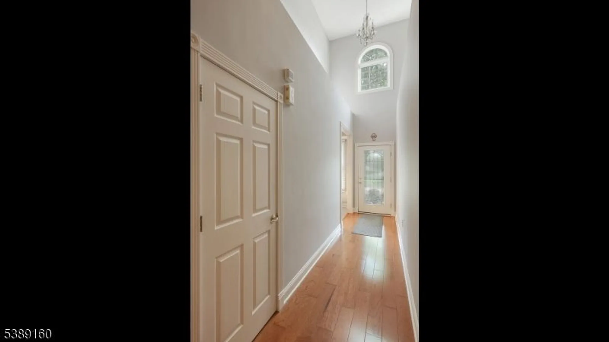 Property Slideshow image 8 of 35 | 150 saratoga ct, Somerset, NJ, 08873