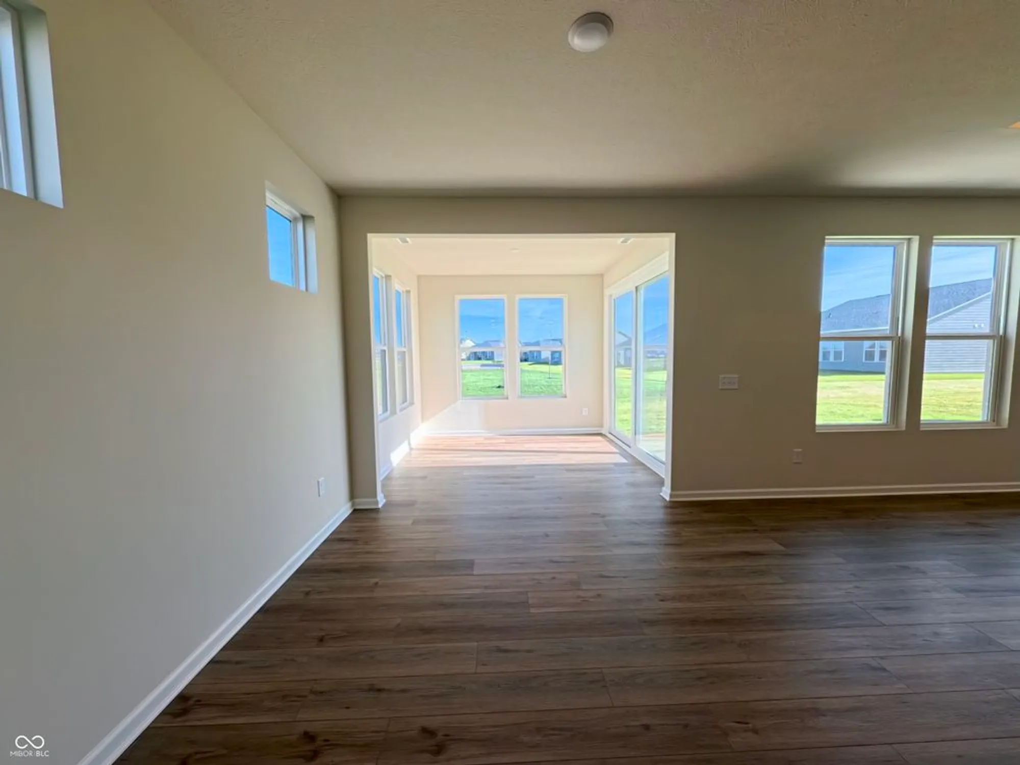 Property Slideshow image 28 of 61 | 811 daisy st, Greenwood, IN, 46143