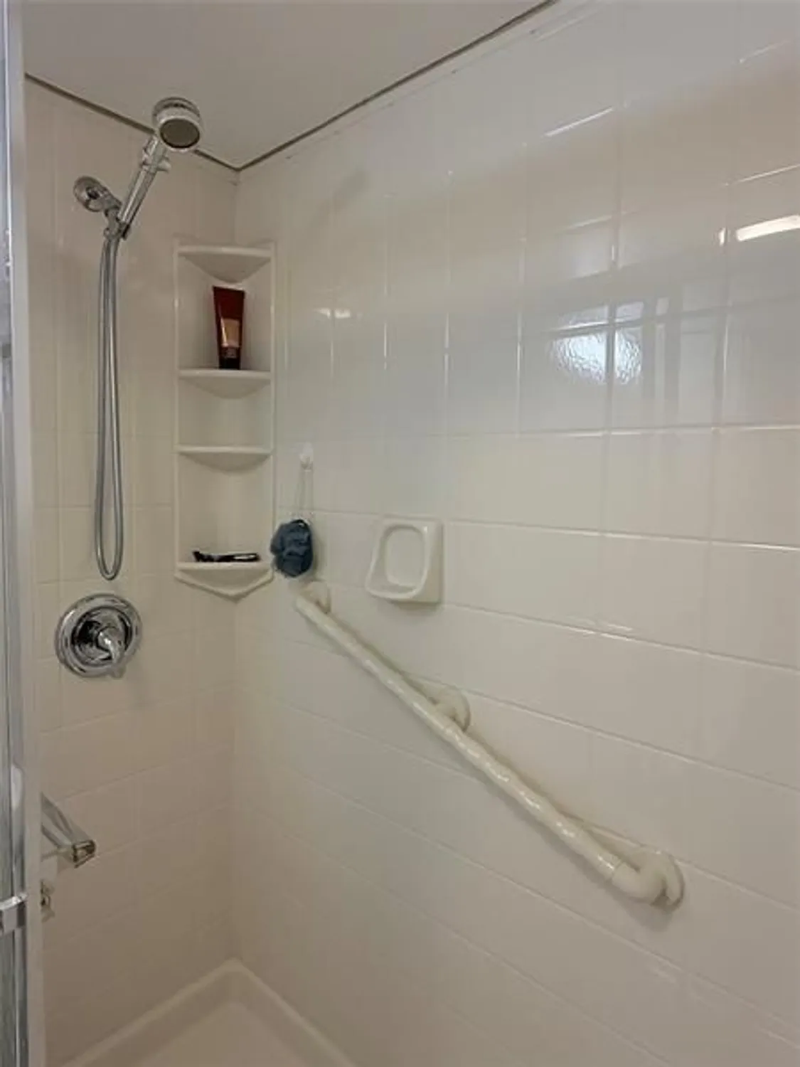 Property Slideshow image 33 of 52 | 424 richmond c # 424, Deerfield Beach, FL, 33442