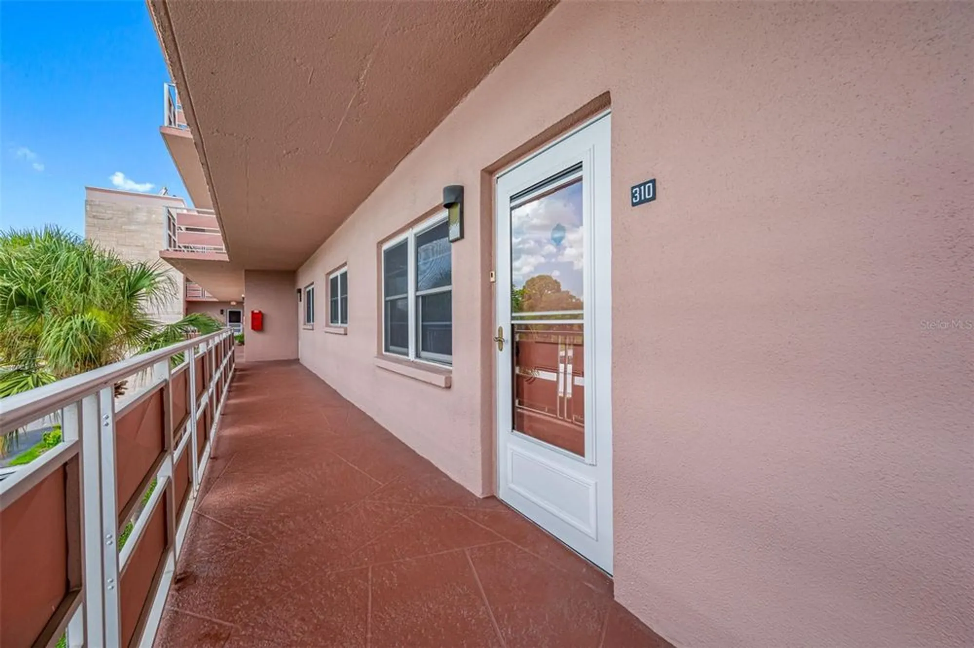 Property Slideshow image 4 of 44 | 5521 80th st n unit 310, St Petersburg, FL, 33709