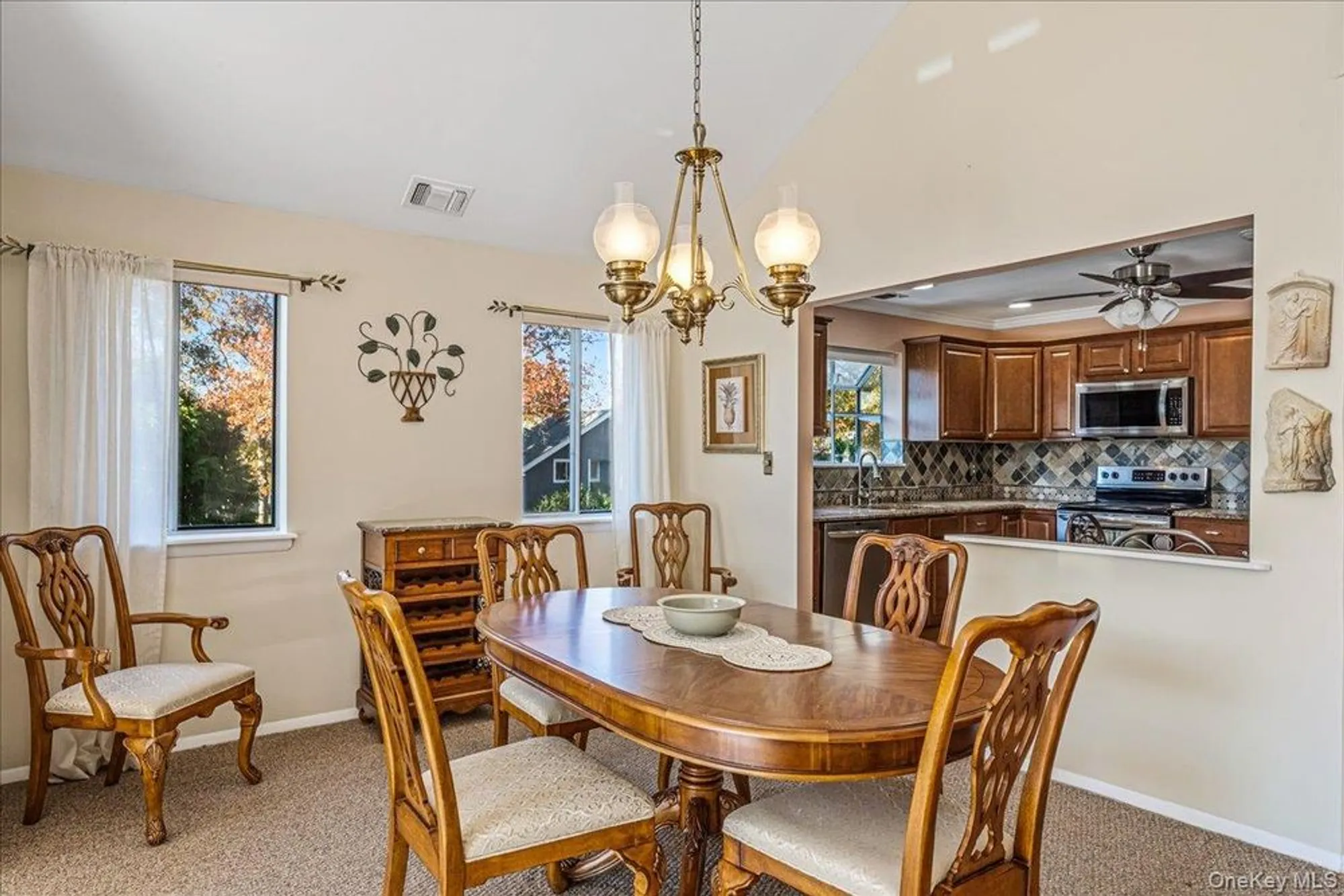 Property Slideshow image 6 of 29 | 414 lindsay ln, Moriches, NY, 11955