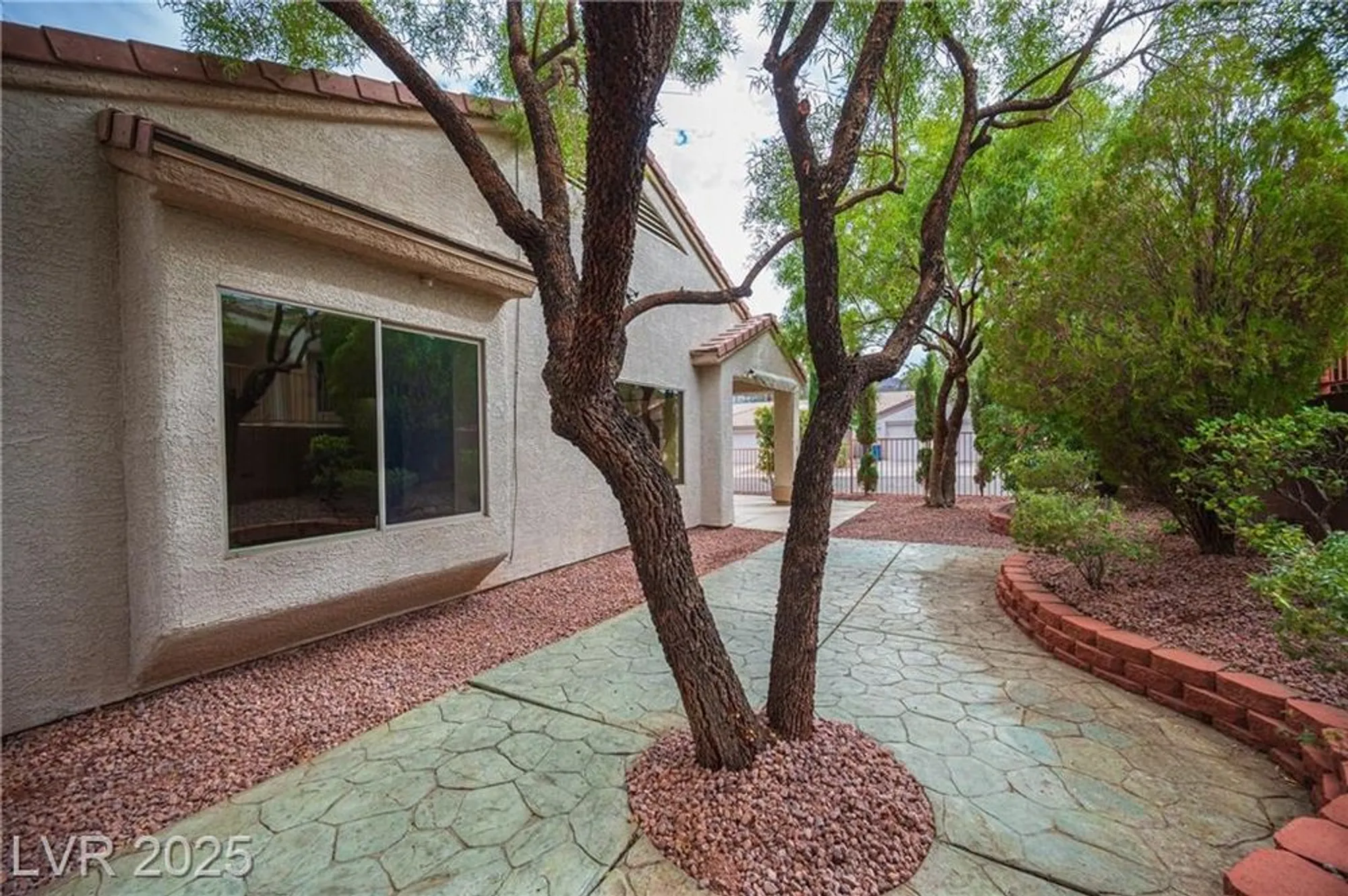 Property Slideshow image 24 of 27 | 1977 high mesa dr, Henderson, NV, 89012