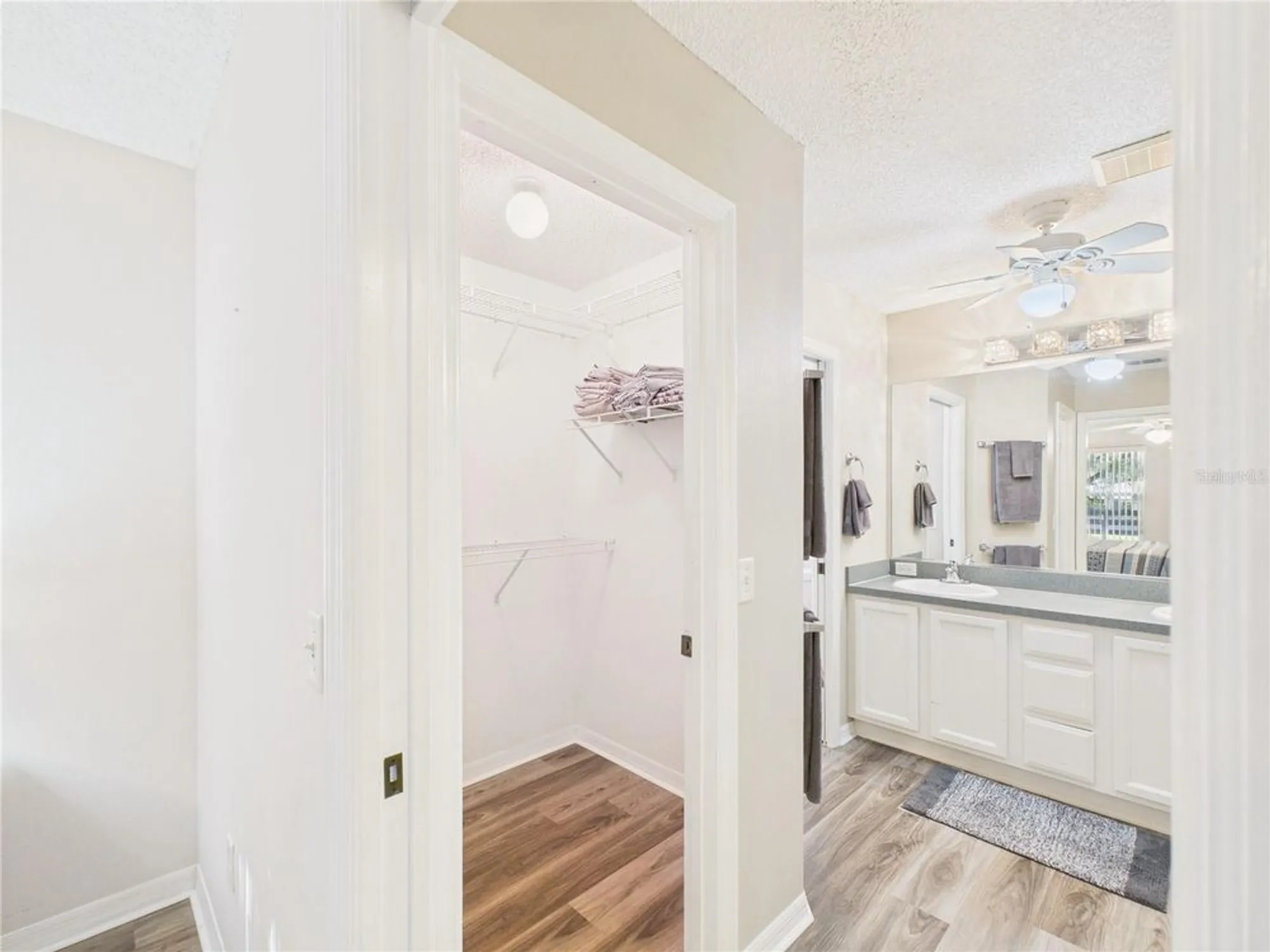 Property Slideshow image 12 of 19 | 2517 privada dr, The Villages, FL, 32162