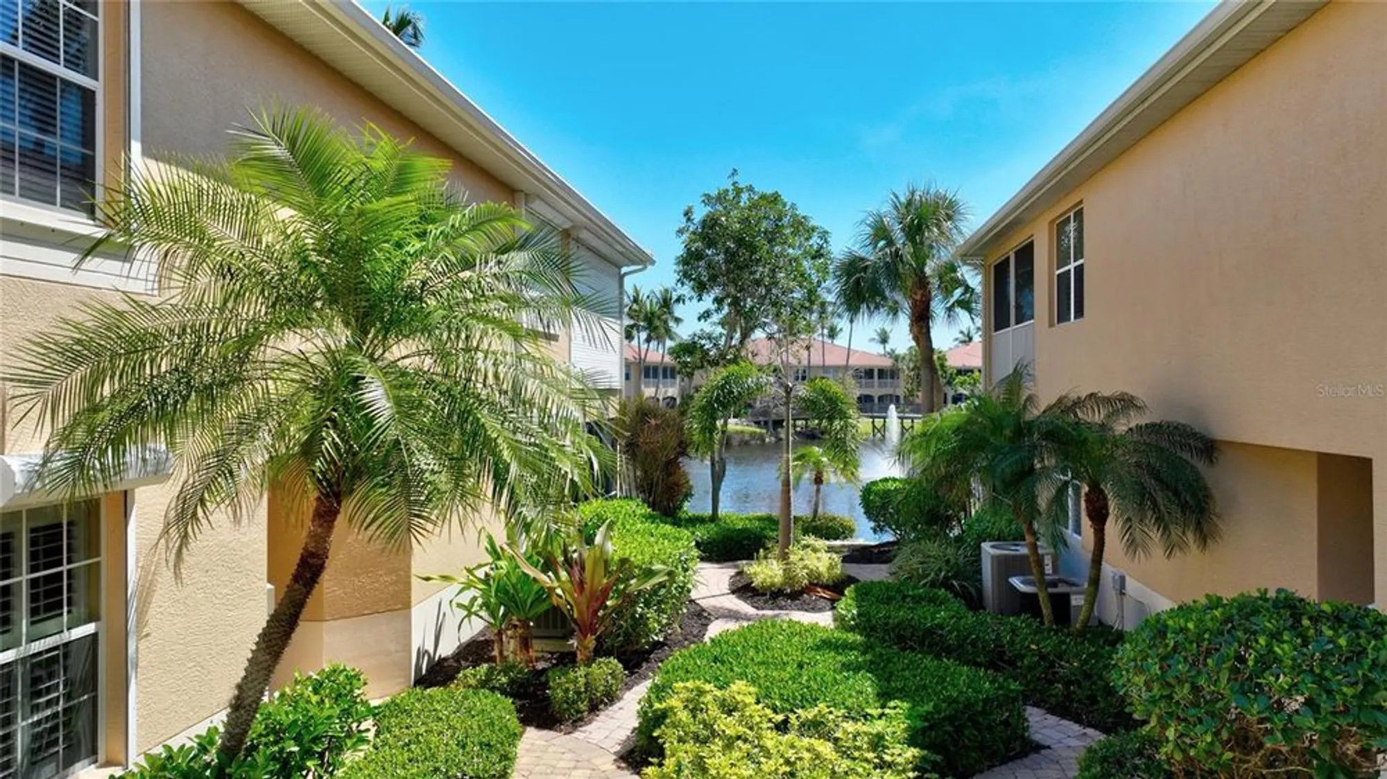Property Slideshow image 2 of 31 | 3336 sunset key cir b, Punta Gorda, FL, 33955