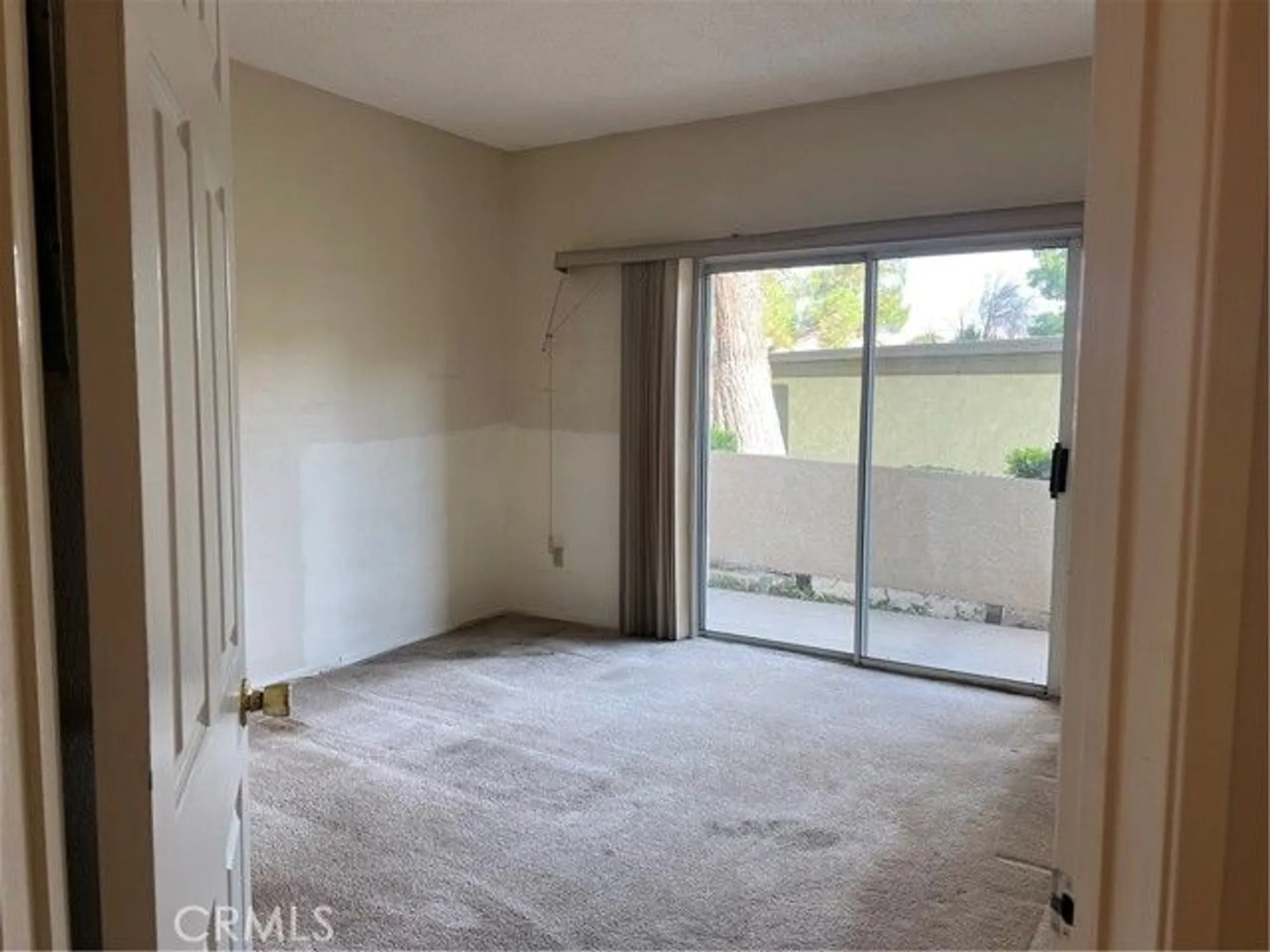 Property Slideshow image 16 of 28 | 19163 palo verde dr, Apple Valley, CA, 92308