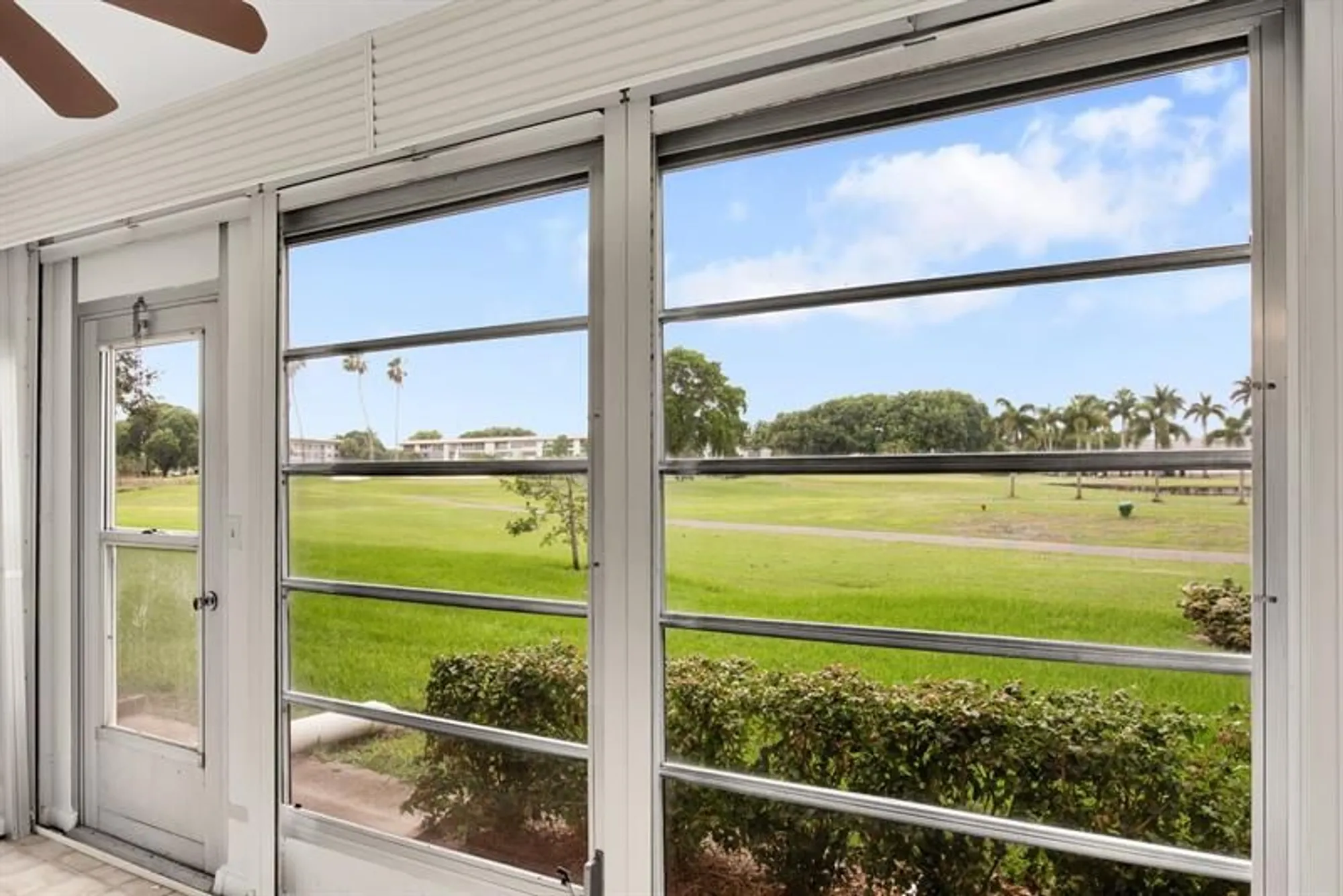 Property Slideshow image 19 of 40 | 3303 aruba way m1, Coconut Creek, FL, 33066