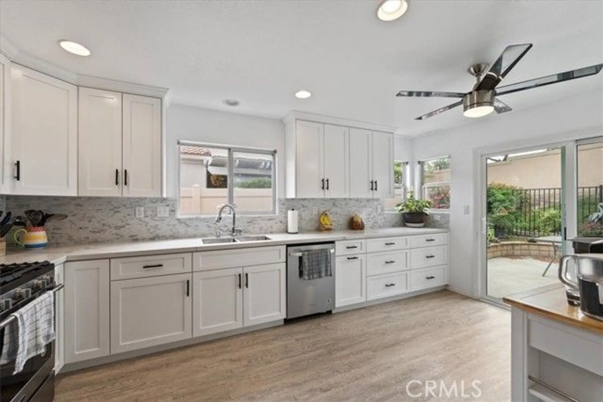 Property Slideshow image 9 of 32 | 40717 corte albara, Murrieta, CA, 92562