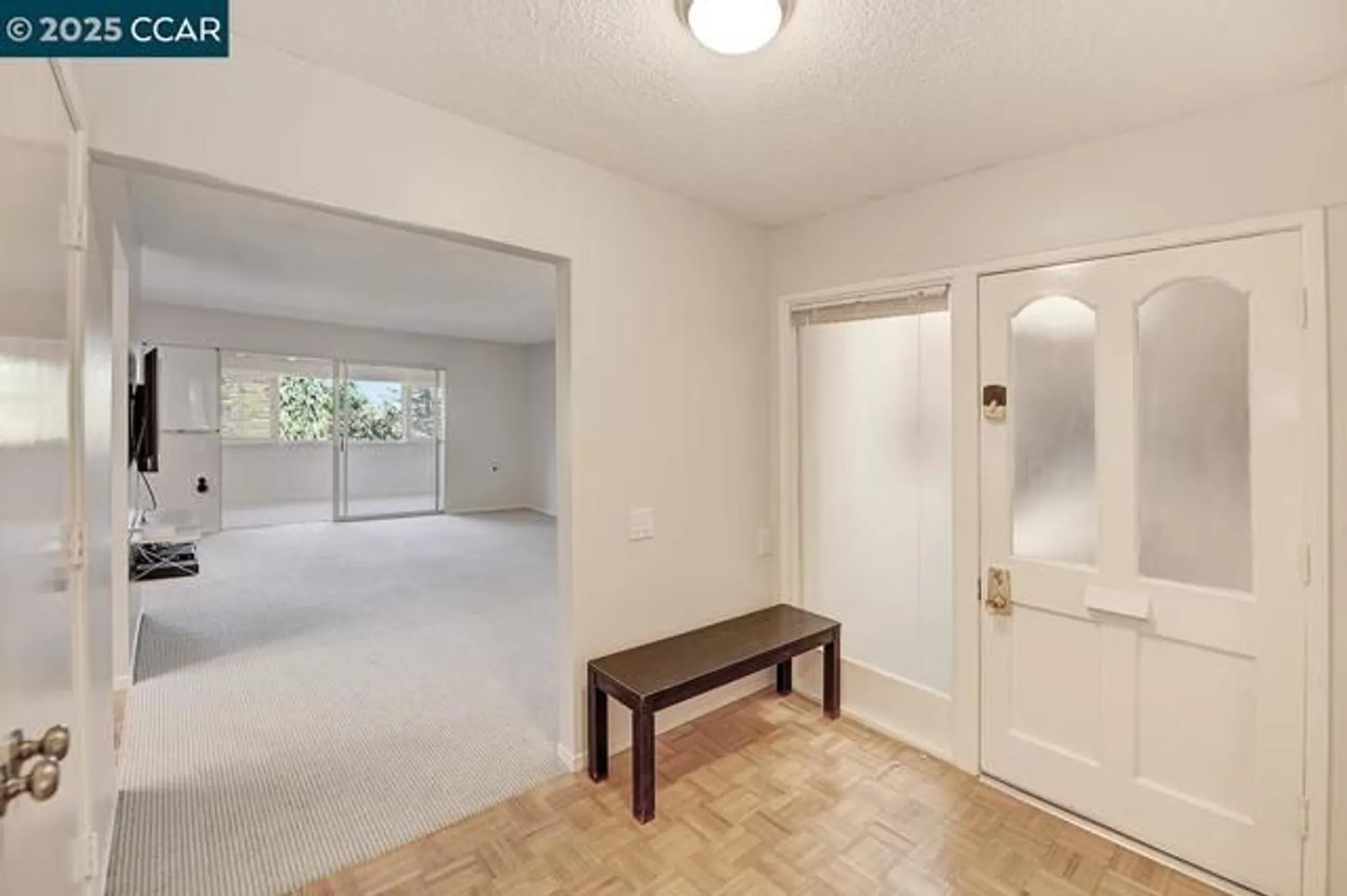 Property Slideshow image 4 of 43 | 1427 rockledge ln apt 5, Walnut Creek, CA, 94595