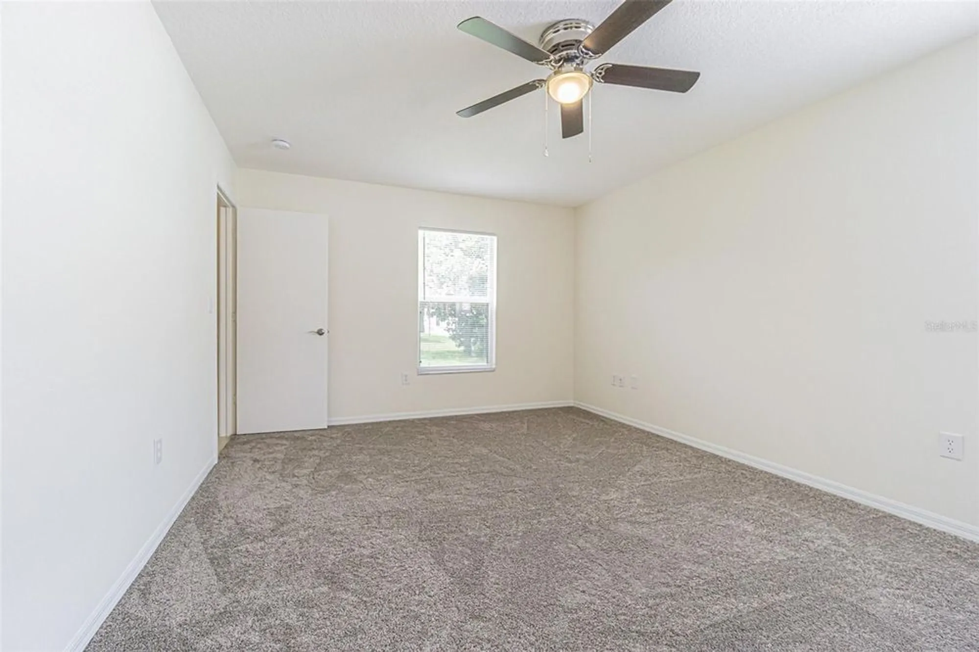 Property Slideshow image 12 of 29 | 29436 zeller ave, San Antonio, FL, 33576