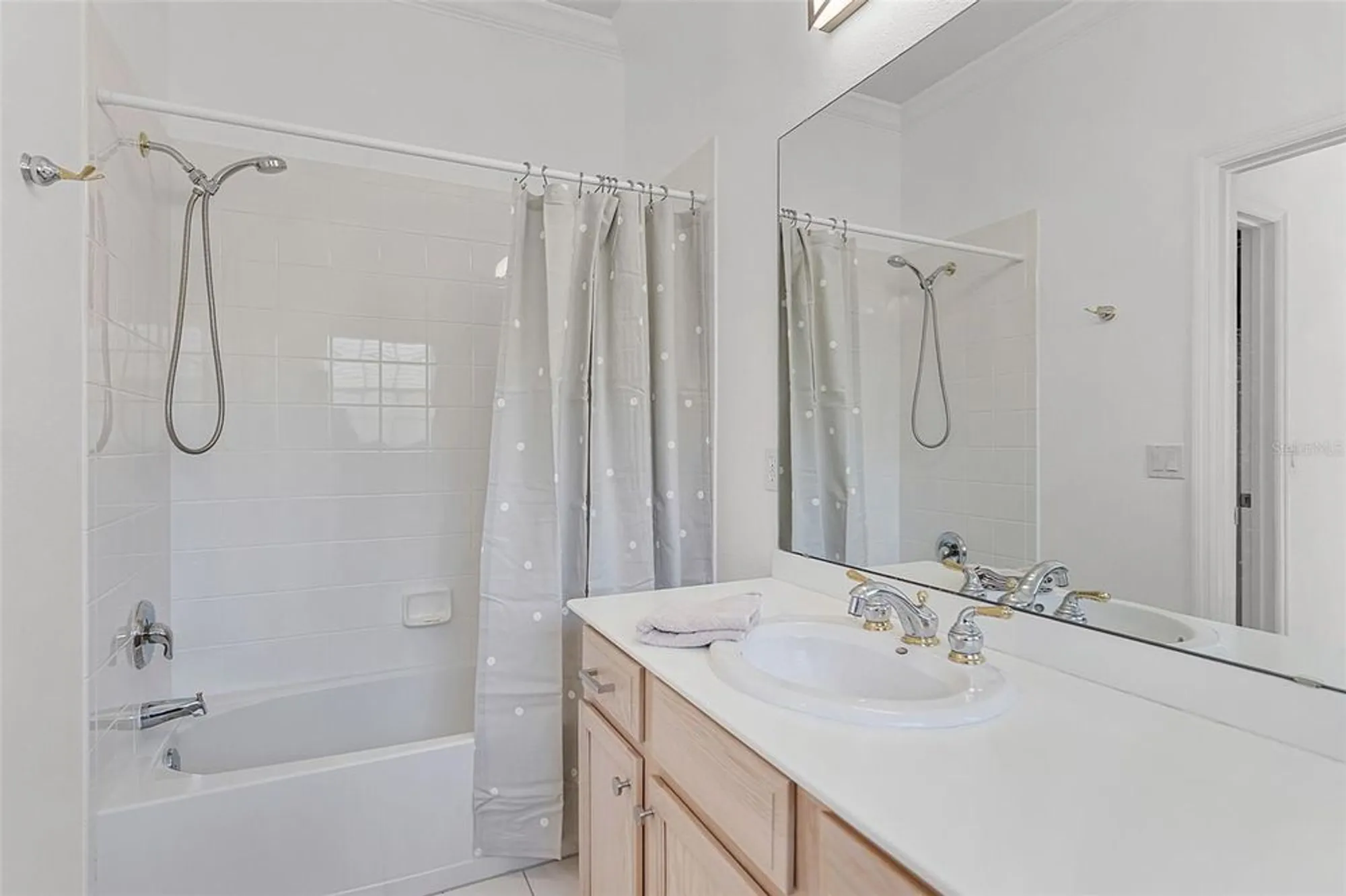 Property Slideshow image 38 of 89 | 917 shorehaven dr, Poinciana, FL, 34759