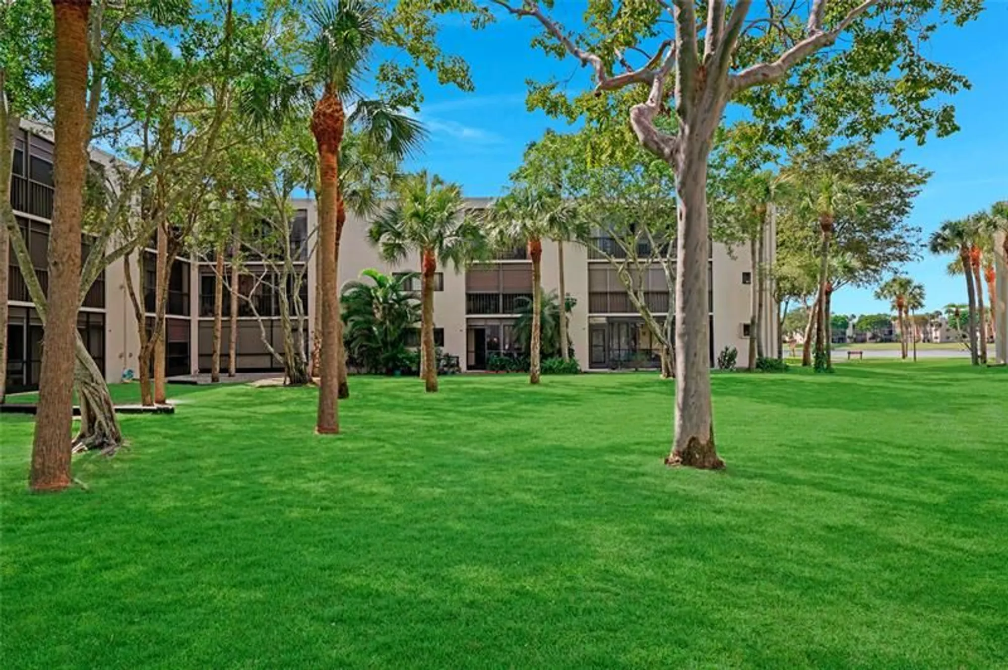 Property Slideshow image 26 of 47 | 5100 las verdes cir 114, Delray Beach, FL, 33484