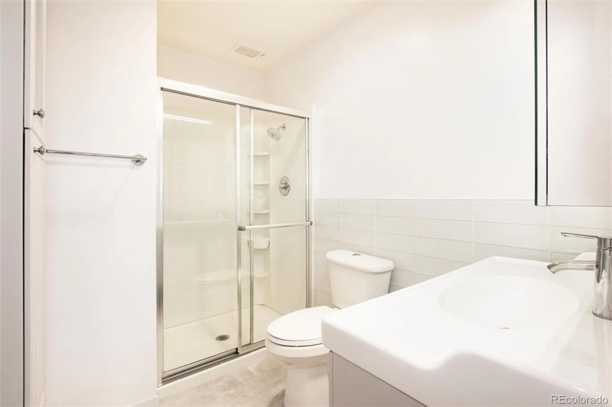 Property Slideshow image 17 of 24 | 9380 e center ave apt 3d, Denver, CO, 80247