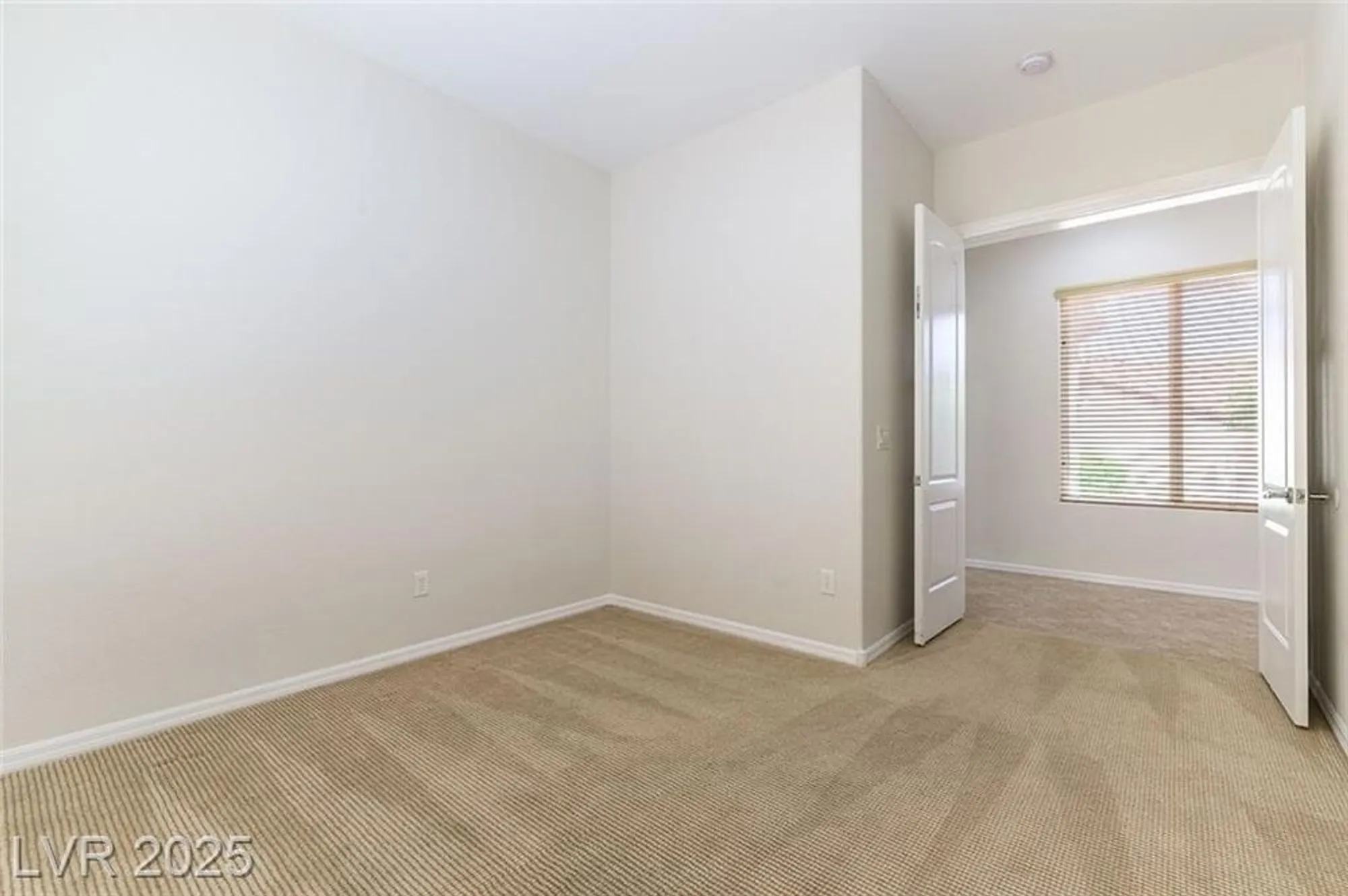 Property Slideshow image 16 of 40 | 2373 ozark plateau dr, Henderson, NV, 89044