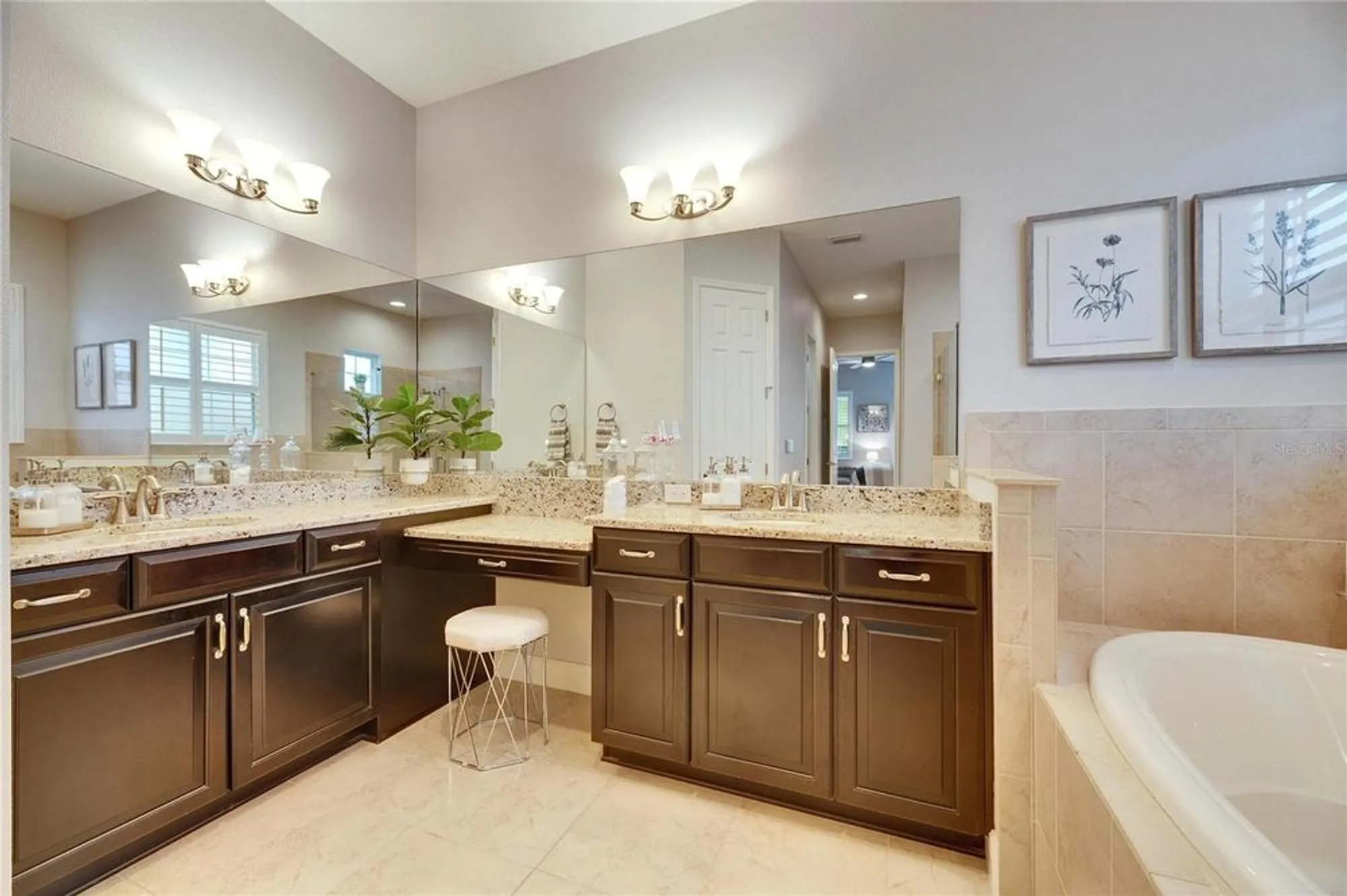 Property Slideshow image 39 of 75 | 624 winterside dr, Apollo Beach, FL, 33572