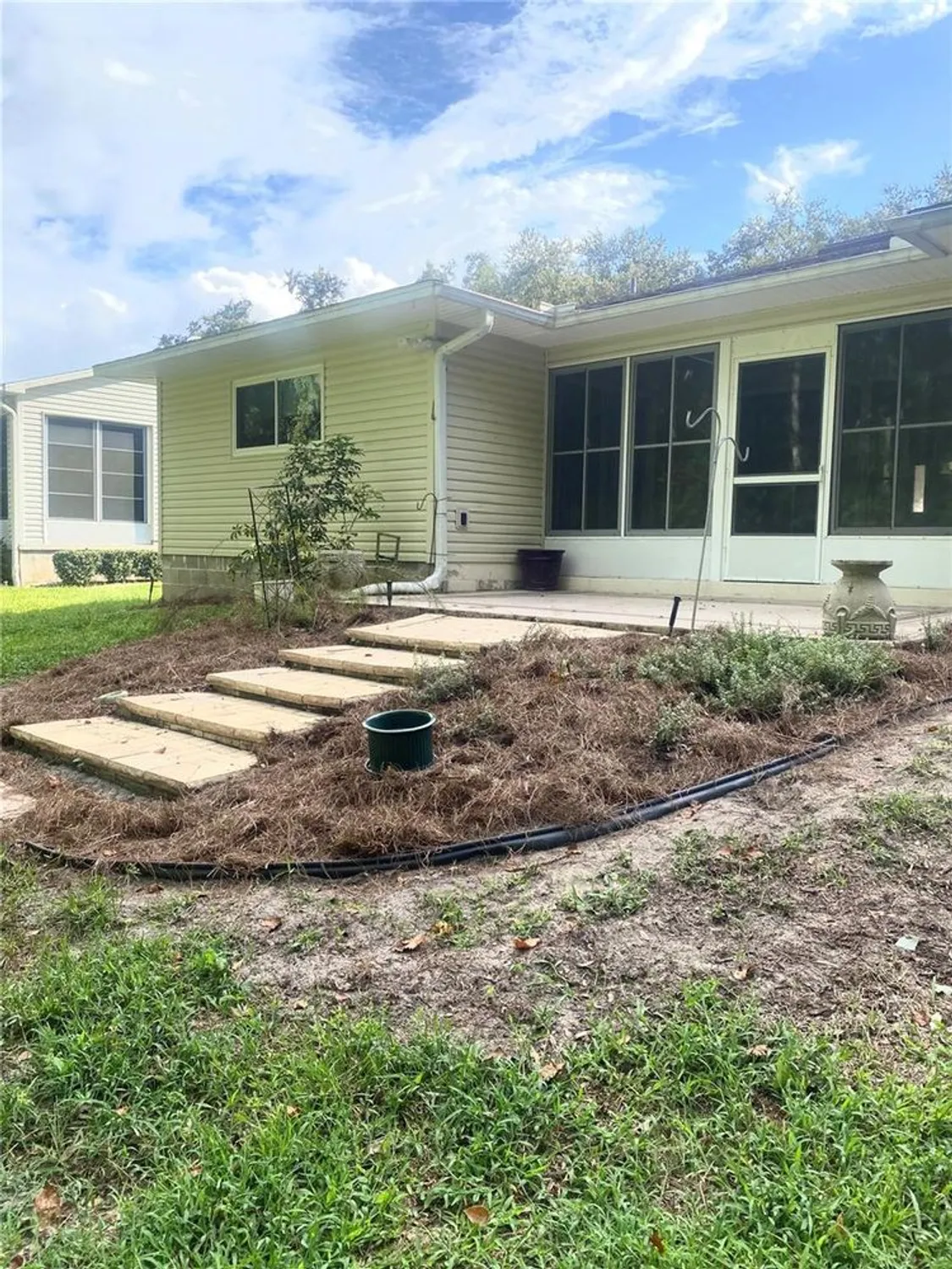 Property Slideshow image 34 of 38 | 32622 oak park dr, Leesburg, FL, 34748