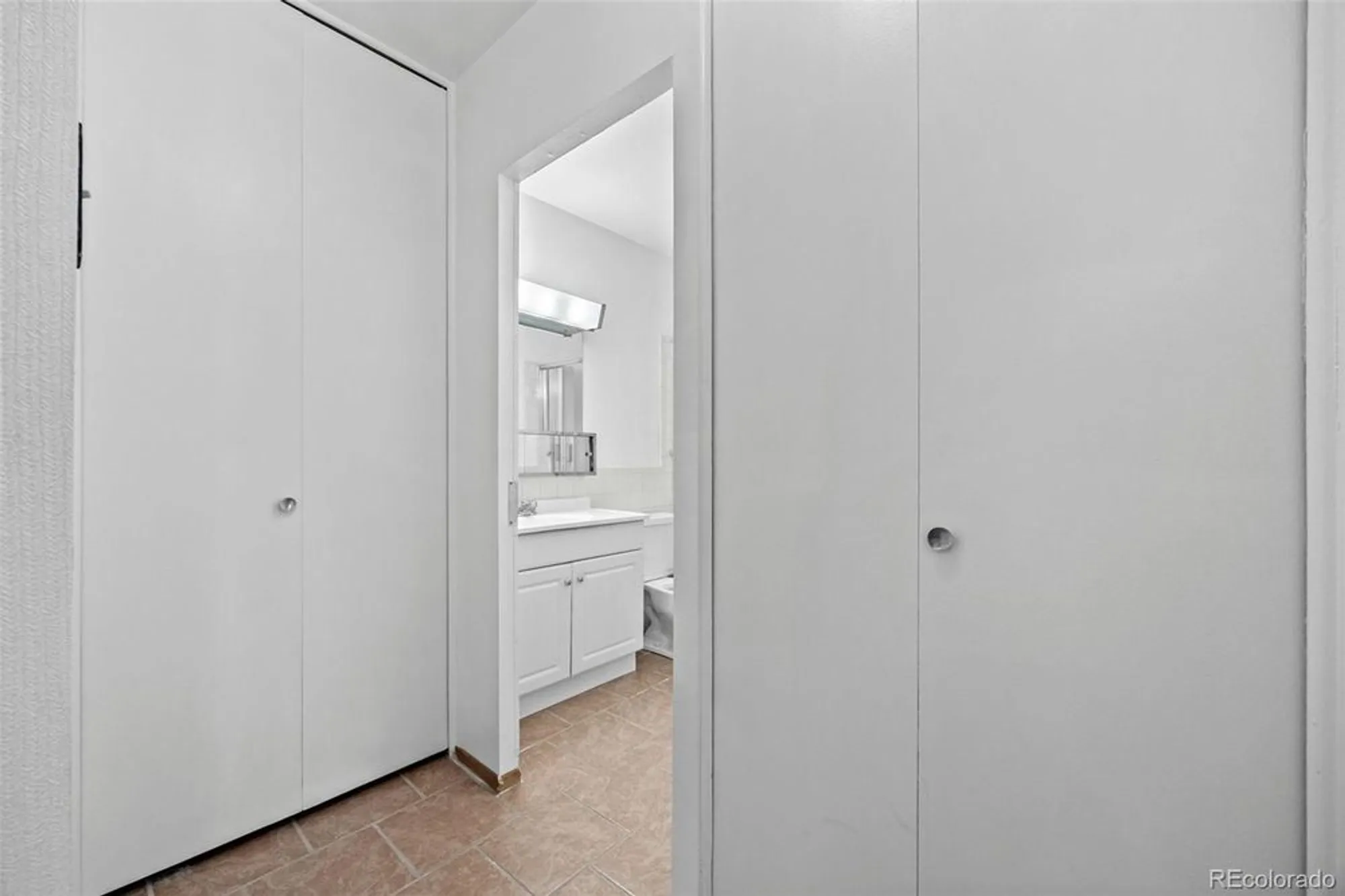 Property Slideshow image 20 of 36 | 755 s clinton st 7b, Denver, CO, 80247
