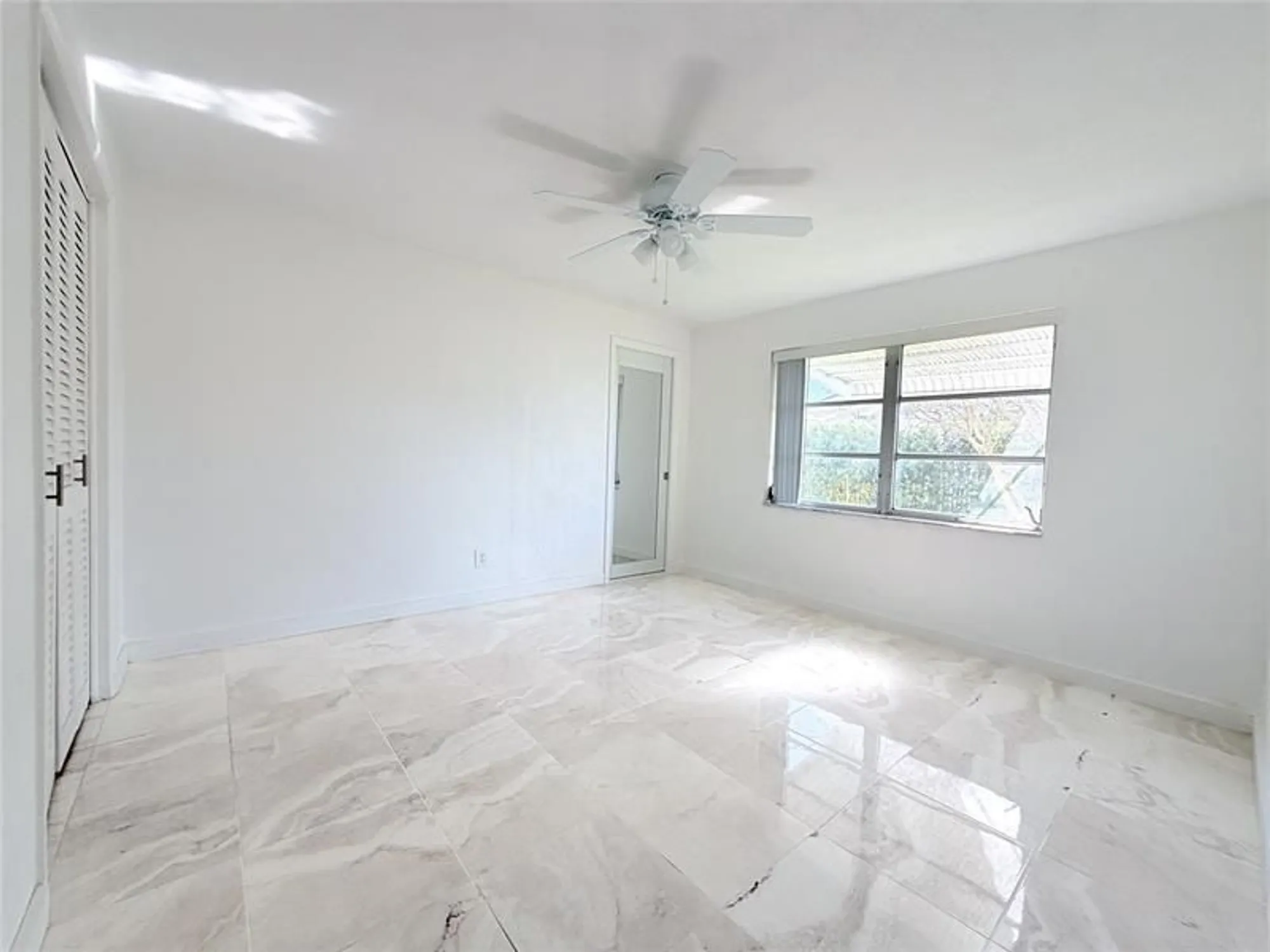 Property Slideshow image 13 of 17 | 340 nw 25th ct, Pompano Beach, FL, 33064