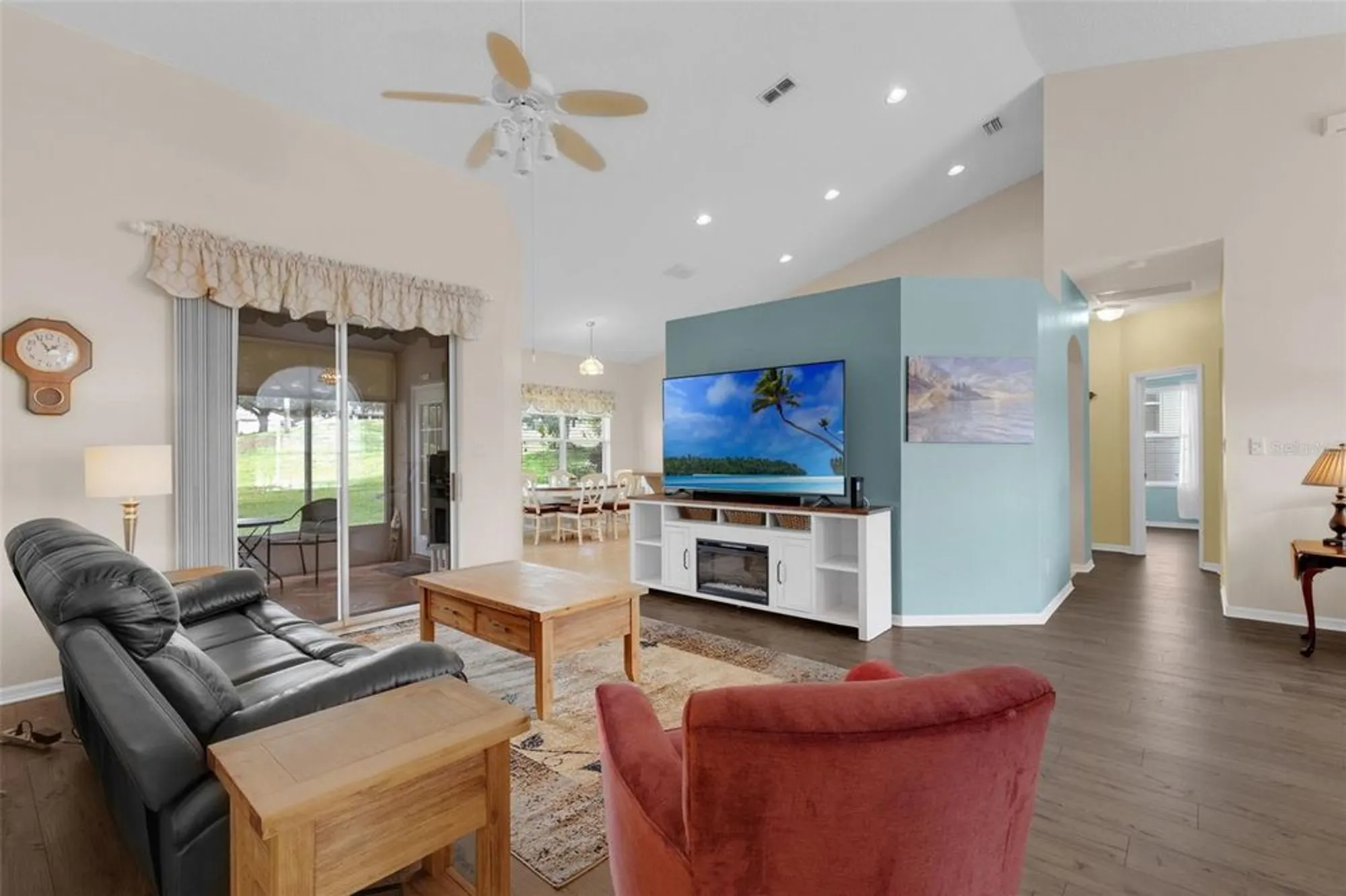 Property Slideshow image 4 of 33 | 4826 sable ridge ct, Leesburg, FL, 34748
