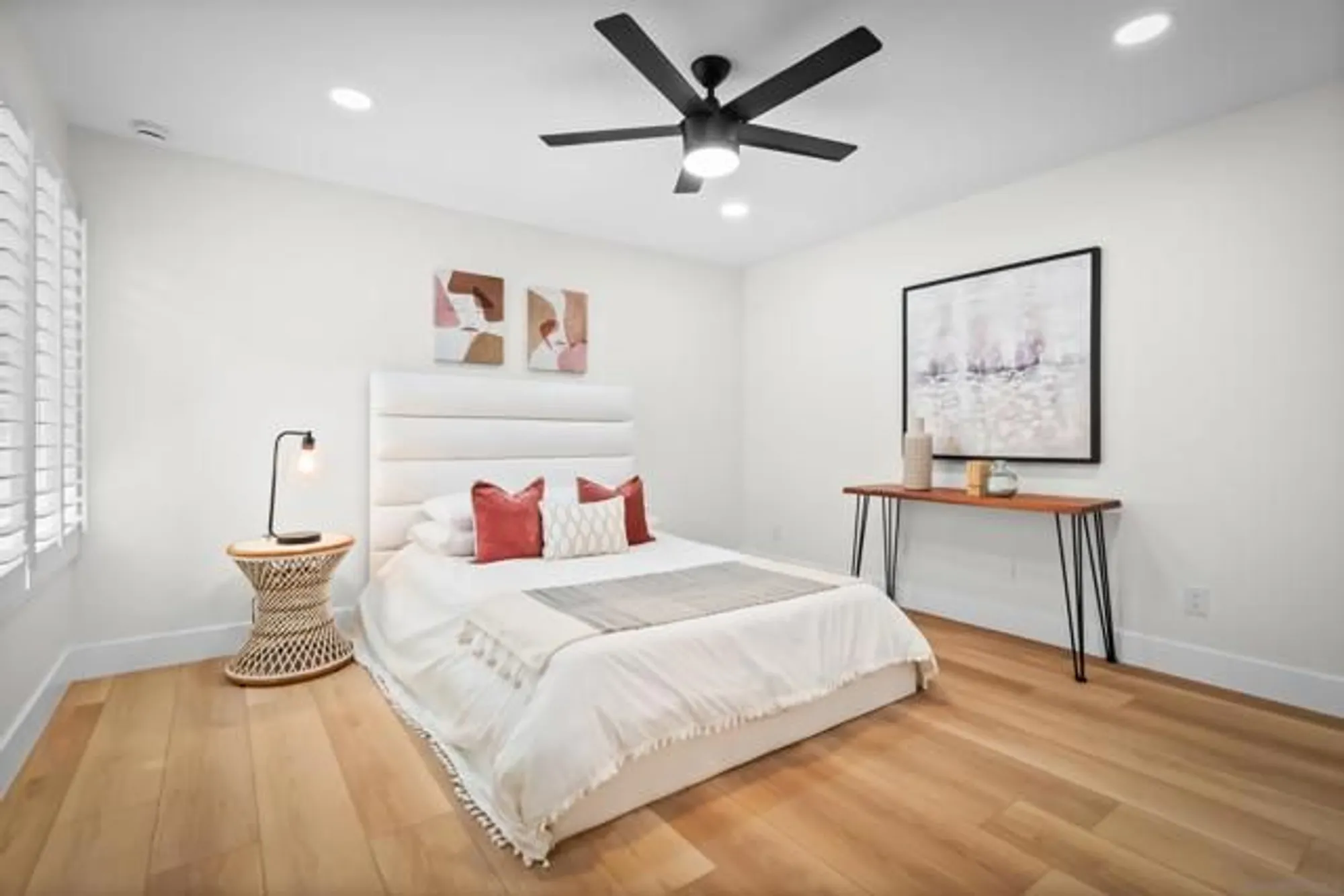 Property Slideshow image 27 of 47 | 4058 lemnos way, Oceanside, CA, 92056