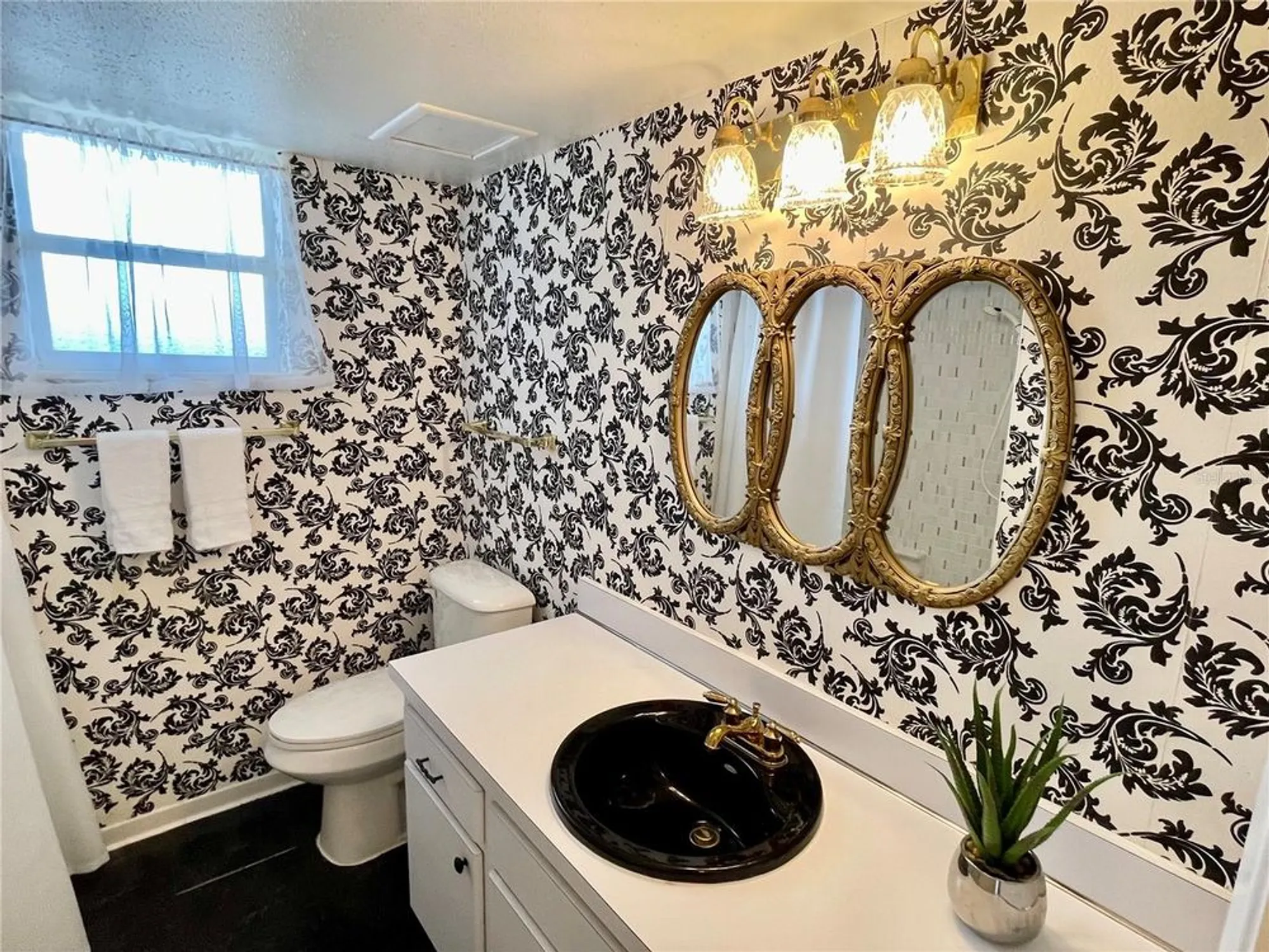 Property Slideshow image 22 of 45 | 700 mirror ter 603, Winter Haven, FL, 33881