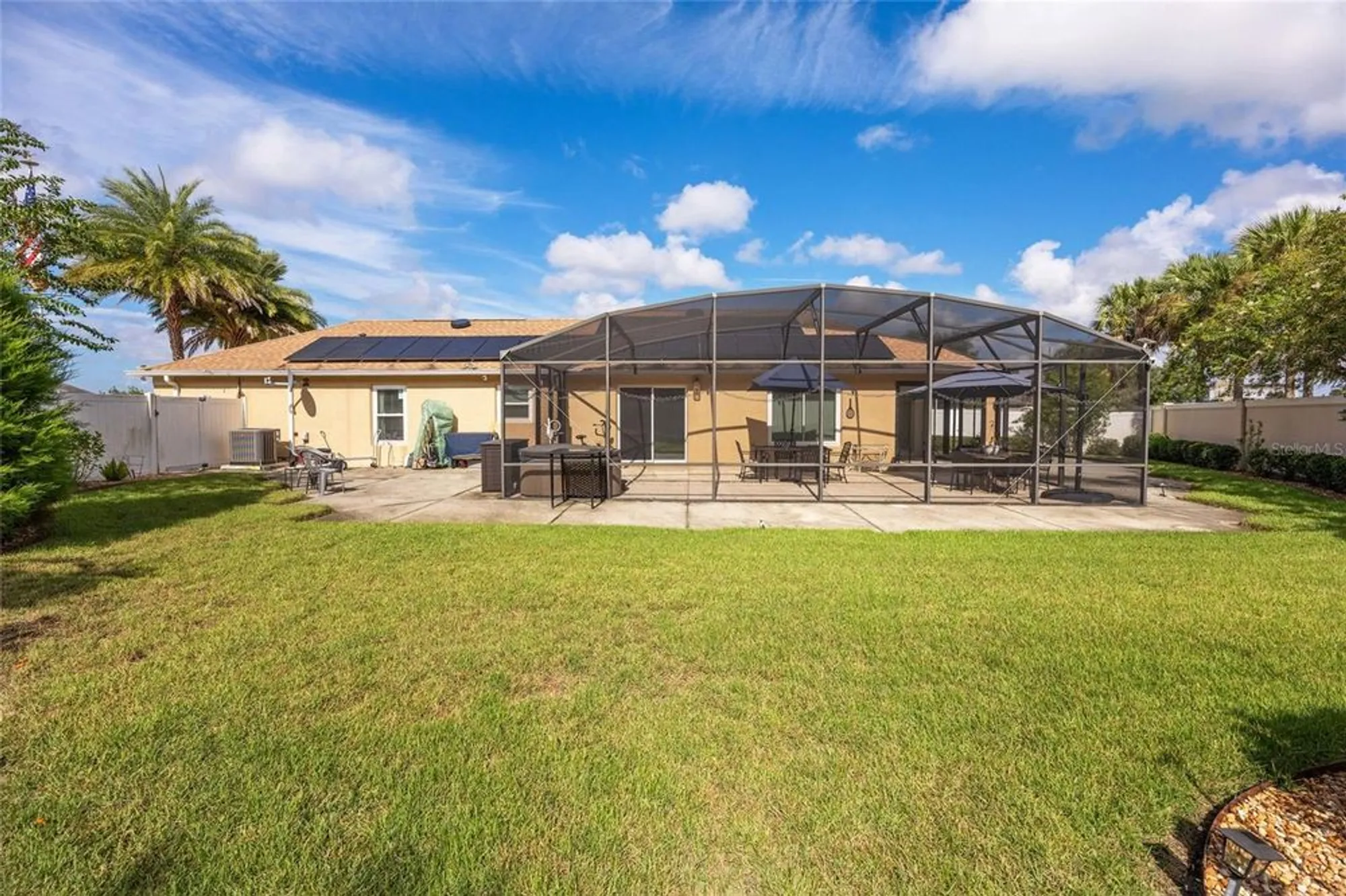 Property Slideshow image 9 of 37 | 431 jarquin way, The Villages, FL, 32162