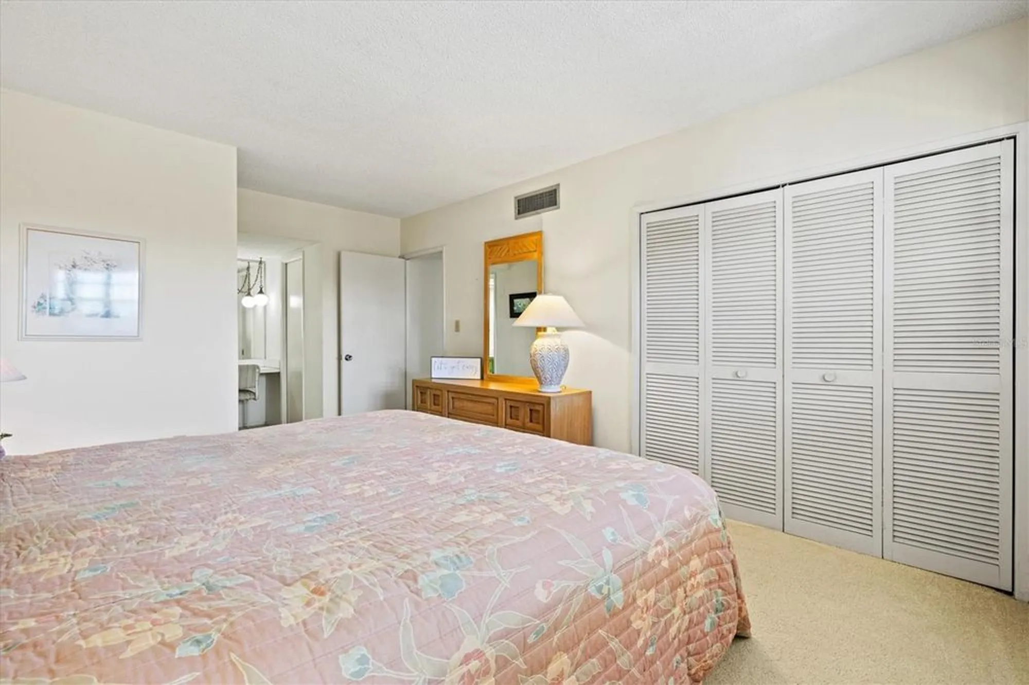 Property Slideshow image 38 of 82 | 7461 w country club dr 408, Sarasota, FL, 34243