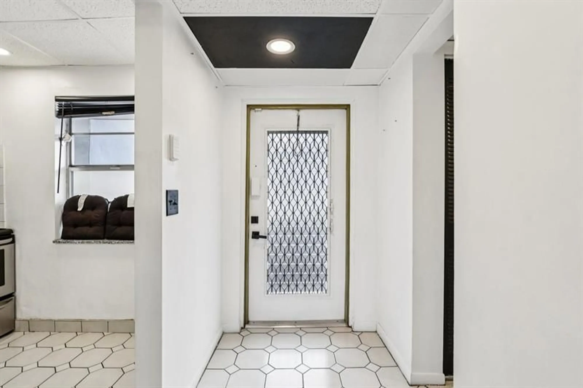 Property Slideshow image 15 of 32 | 7897 golf circle dr apt 107, Margate, FL, 33063