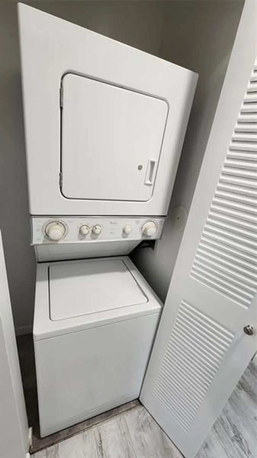 Property Slideshow image 17 of 22 | 18793 candlewick dr d, Boca Raton, FL, 33496