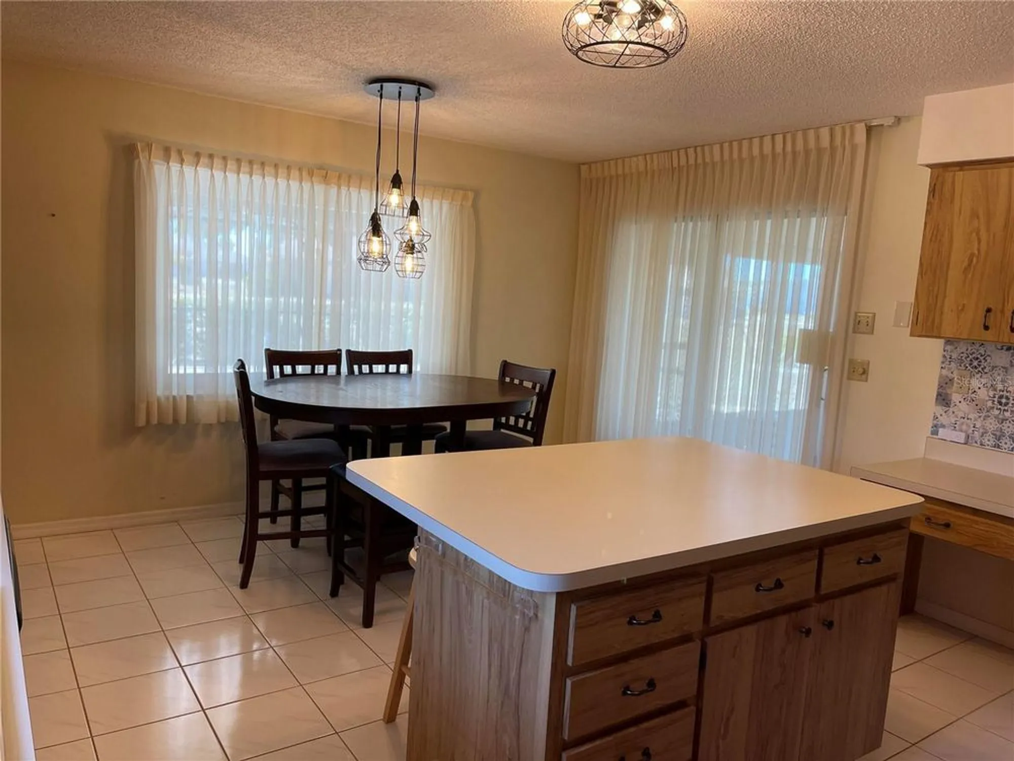 Property Slideshow image 19 of 22 | 420 s brockfield dr, Sun City Center, FL, 33573