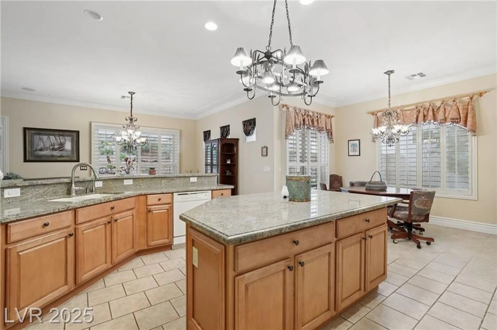 Property Slideshow image 16 of 38 | 2359 blooming valley ct, Henderson, NV, 89052