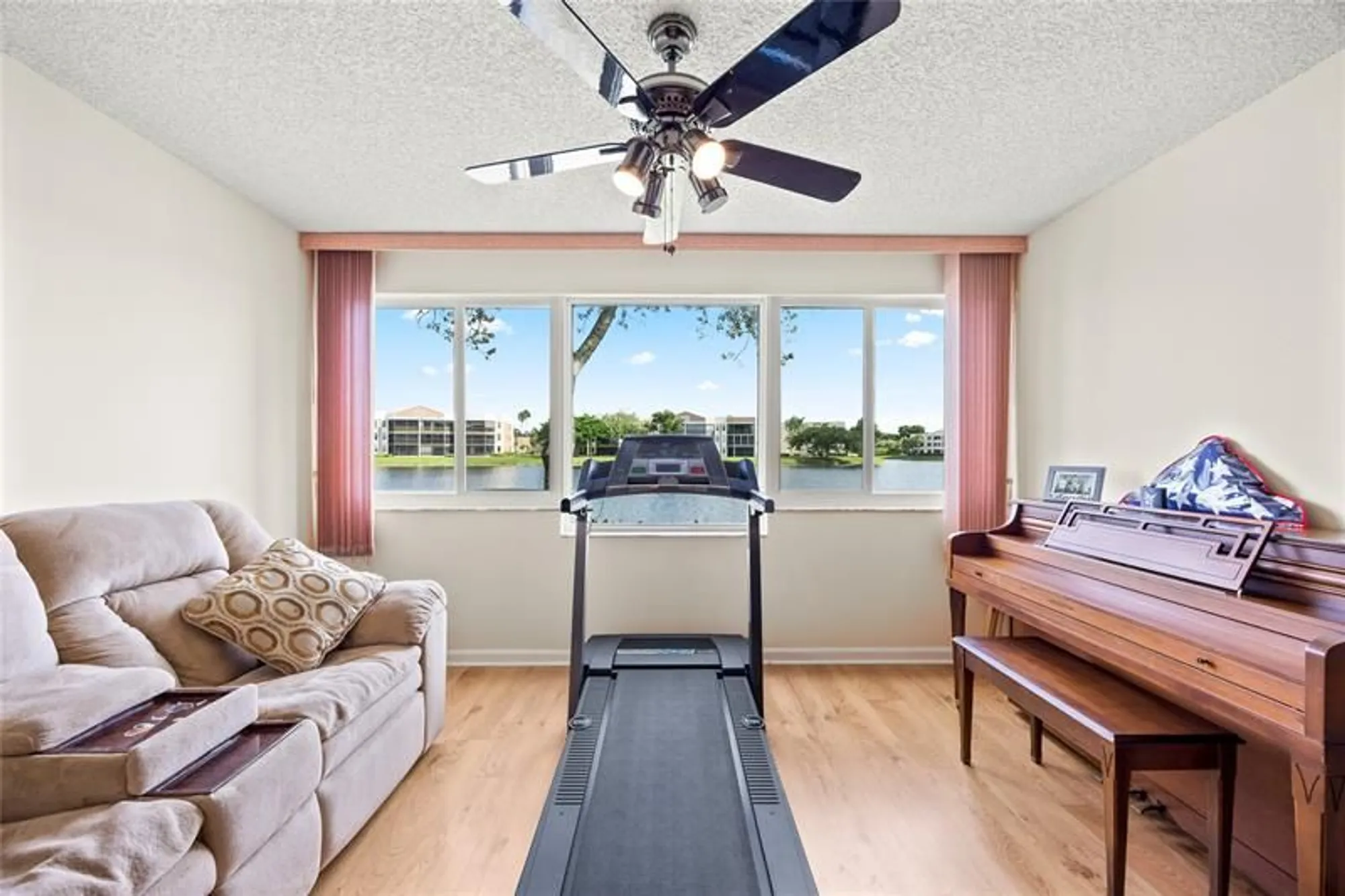 Property Slideshow image 9 of 41 | 7186 s devon dr # 109, Tamarac, FL, 33321