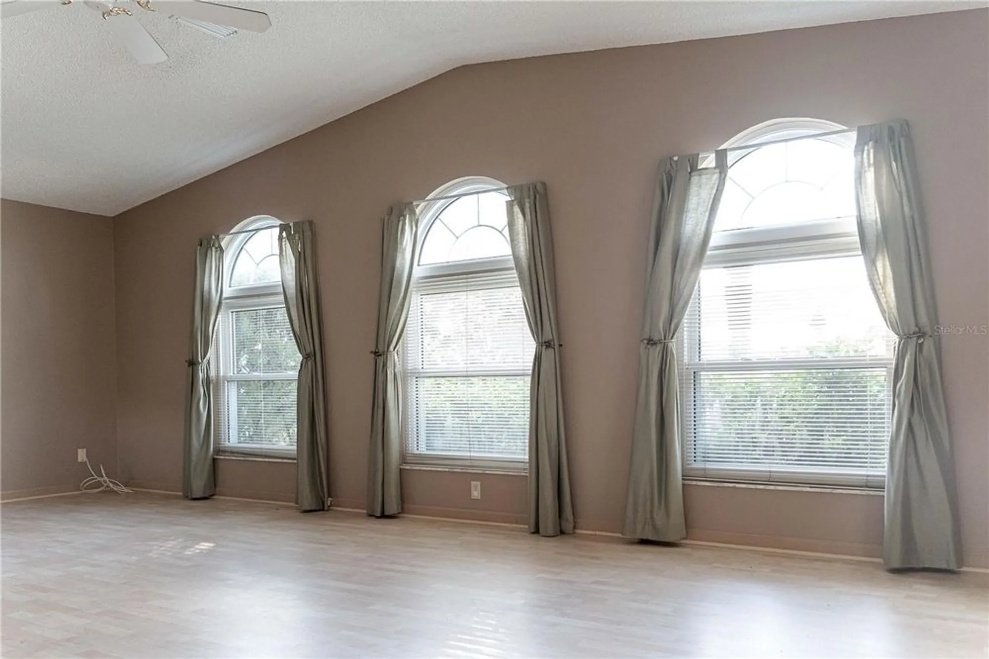 Property Slideshow image 39 of 58 | 1204 maria ct, Lady Lake, FL, 32159