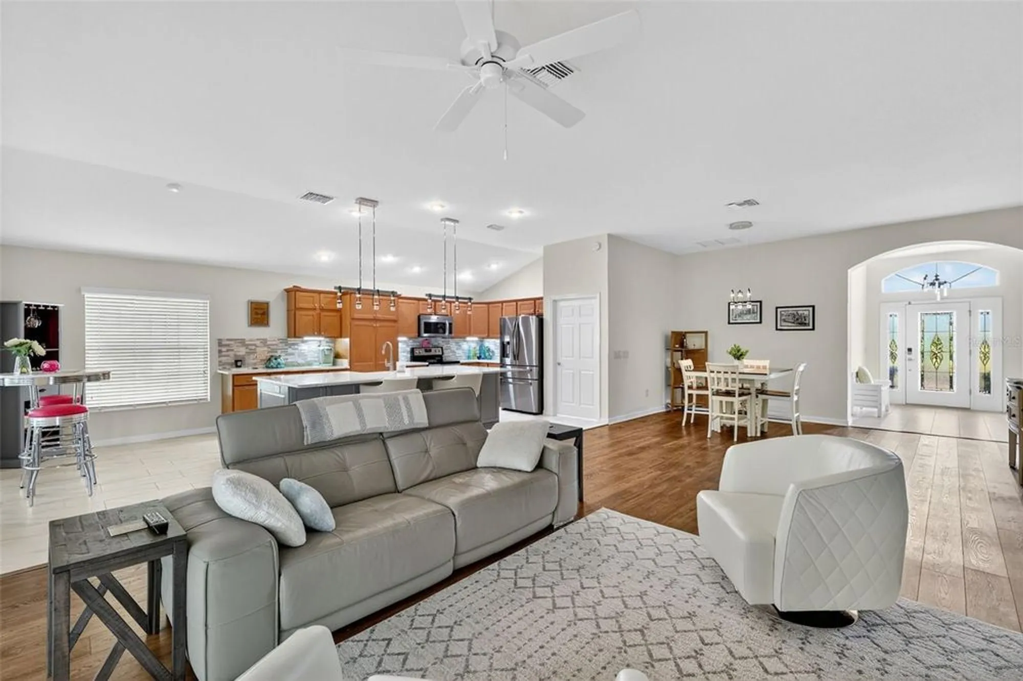 Property Slideshow image 6 of 54 | 10063 lake miona way, Oxford, FL, 34484