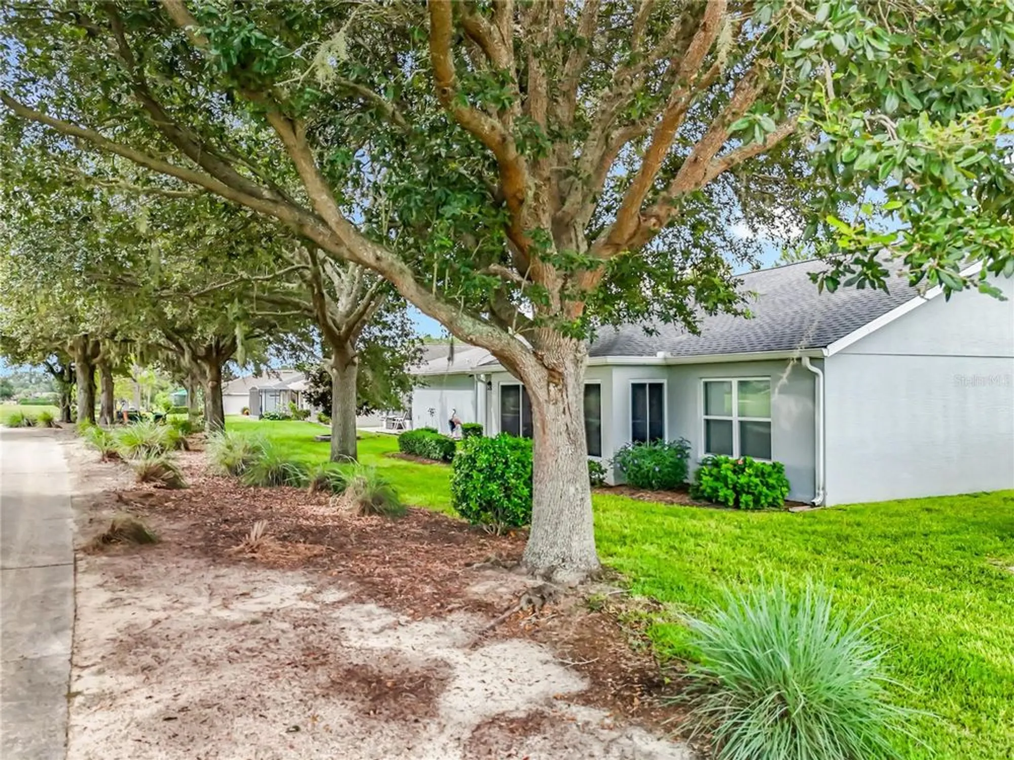 Property Slideshow image 37 of 49 | 27327 roanoke dr, Leesburg, FL, 34748