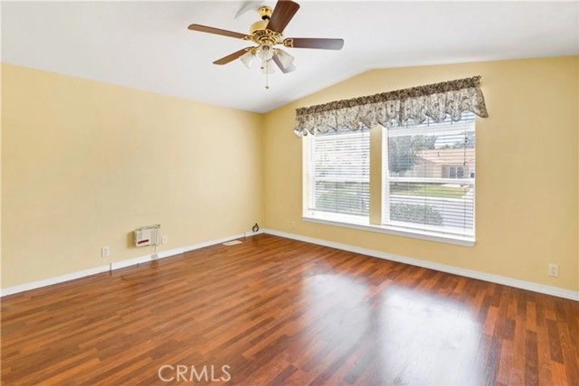 Property Slideshow image 28 of 48 | 2752 peach tree st, Hemet, CA, 92545