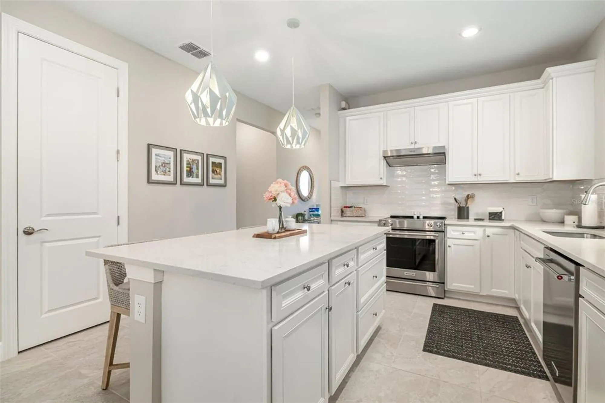 Property Slideshow image 28 of 64 | 2459 brassica dr, North Port, FL, 34289