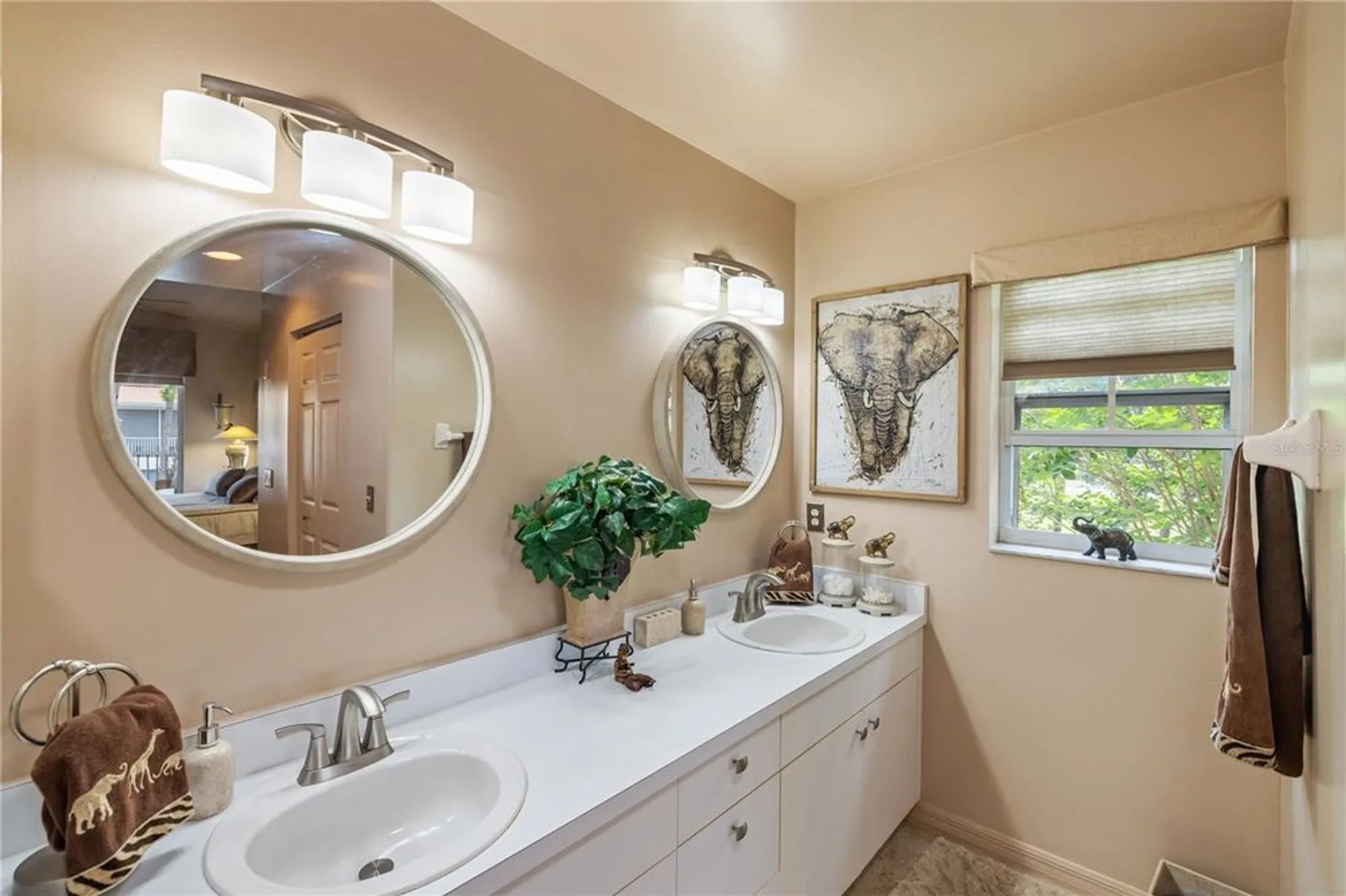 Property Slideshow image 25 of 55 | 4244 central sarasota pkwy apt 726, Sarasota, FL, 34238