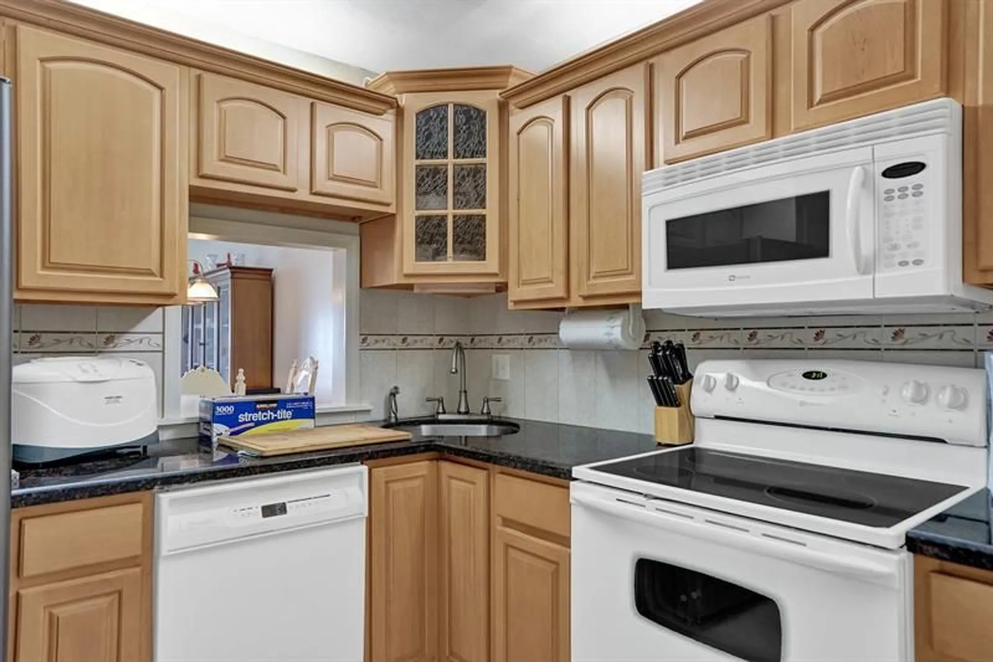 Property Slideshow image 19 of 25 | 4851 nw 21st st 412, Lauderhill, FL, 33313