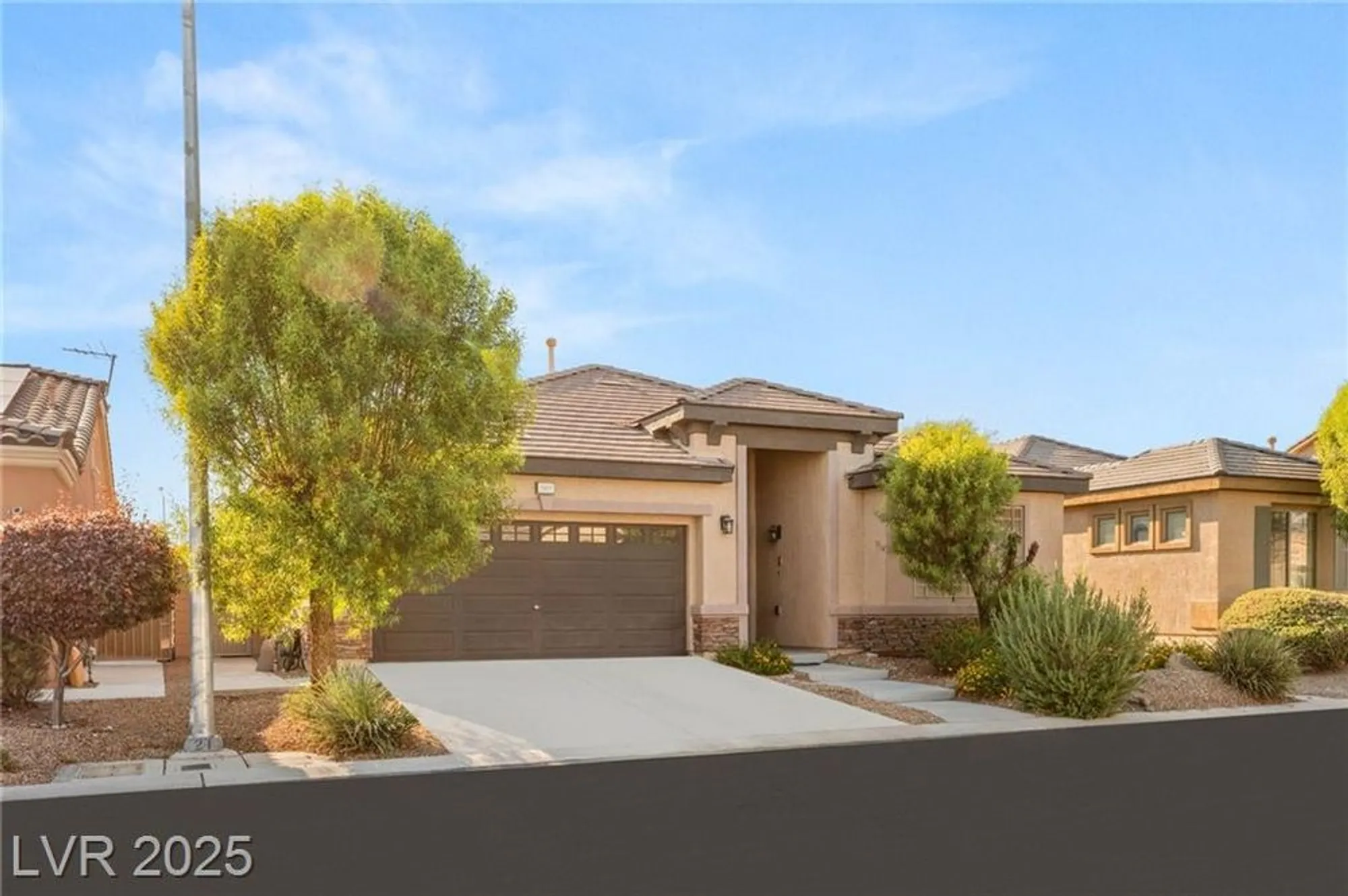 Property Slideshow image 10 of 39 | 5805 hannah brook st, North Las Vegas, NV, 89081