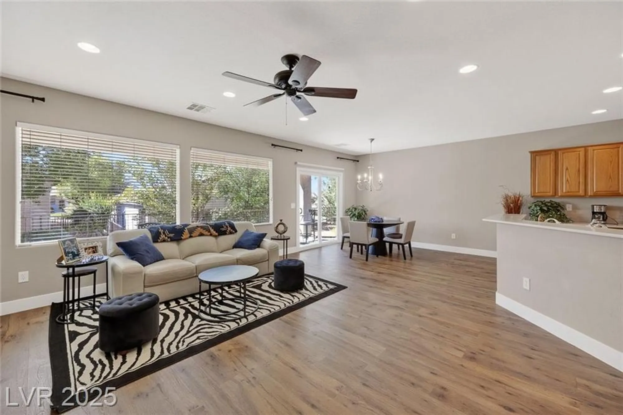 Property Slideshow image 17 of 42 | 2495 capella star st, Henderson, NV, 89044