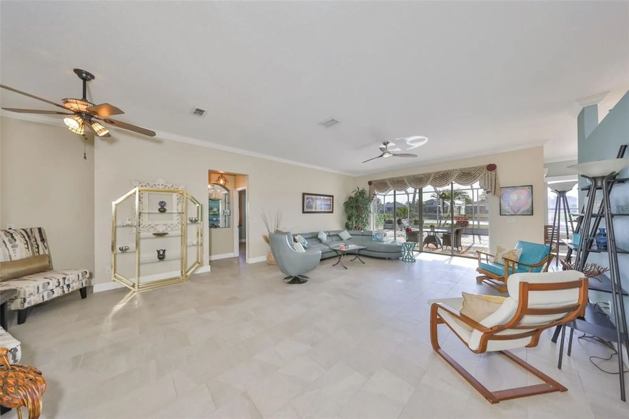 Property Slideshow image 12 of 51 | 1123 signature dr, Sun City Center, FL, 33573