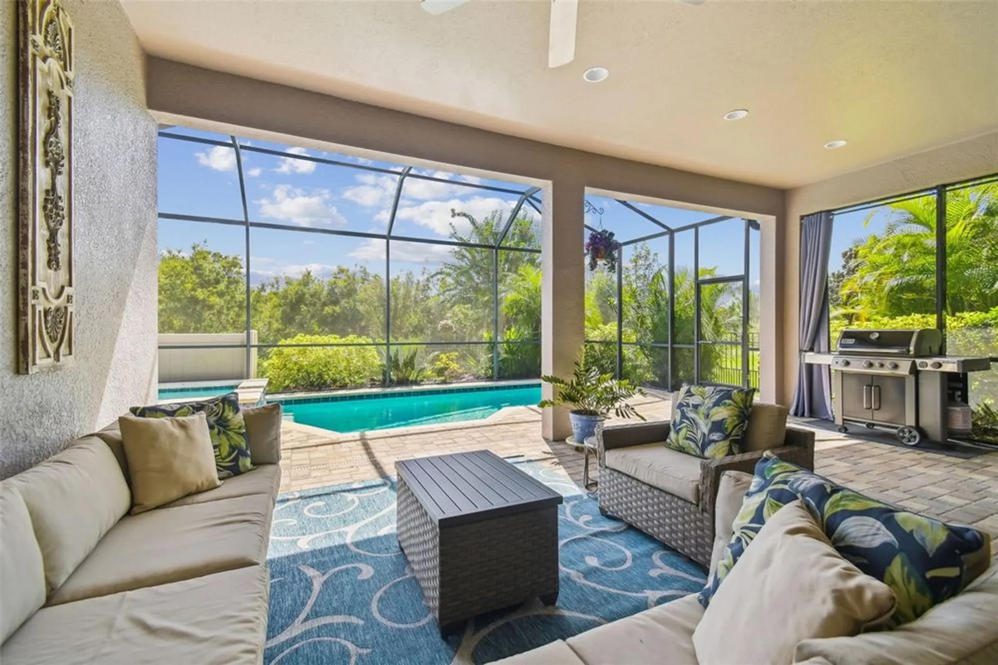 Property Slideshow image 13 of 70 | 8621 grand alberato rd, Tampa, FL, 33647